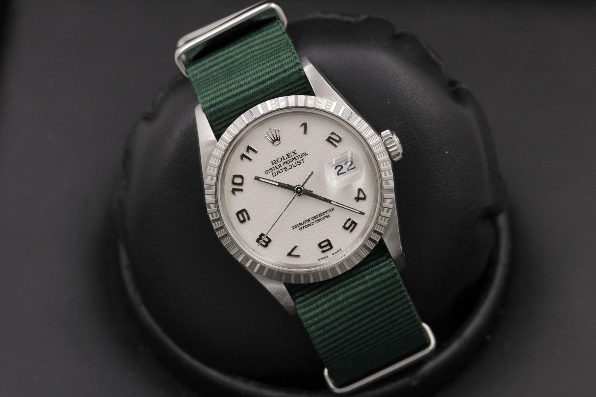 Watch Image 11