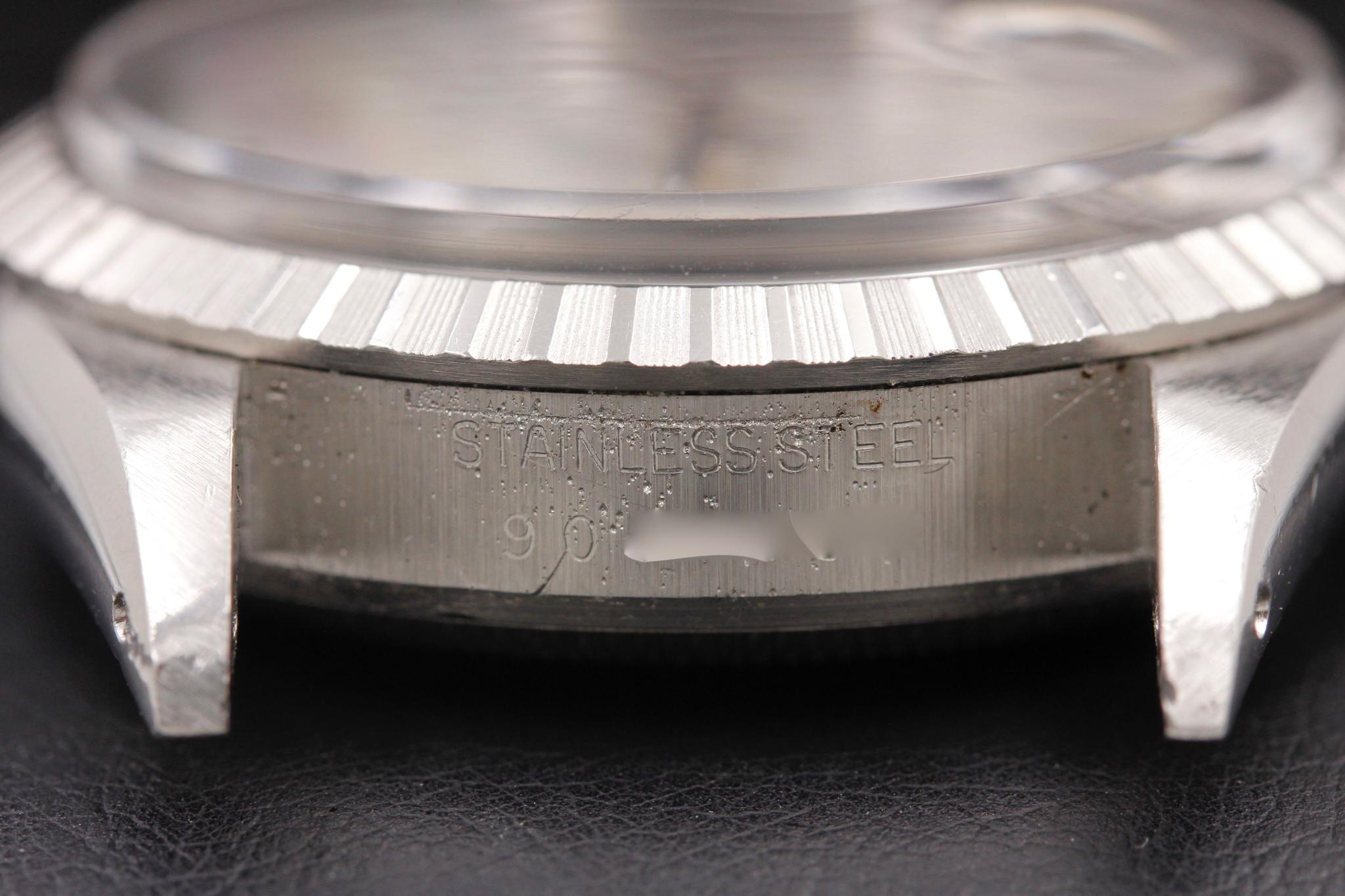 Watch Image 9
