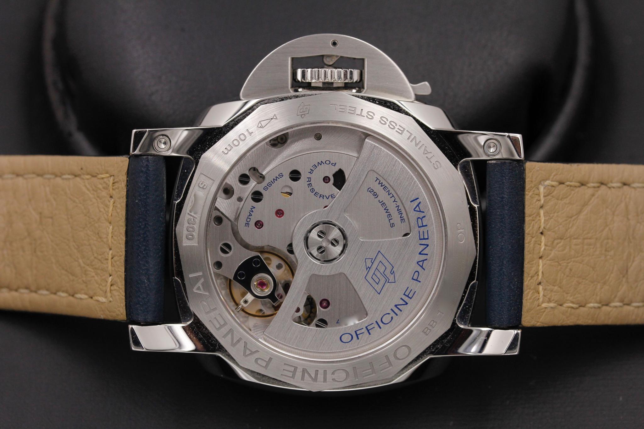 Watch Image 7