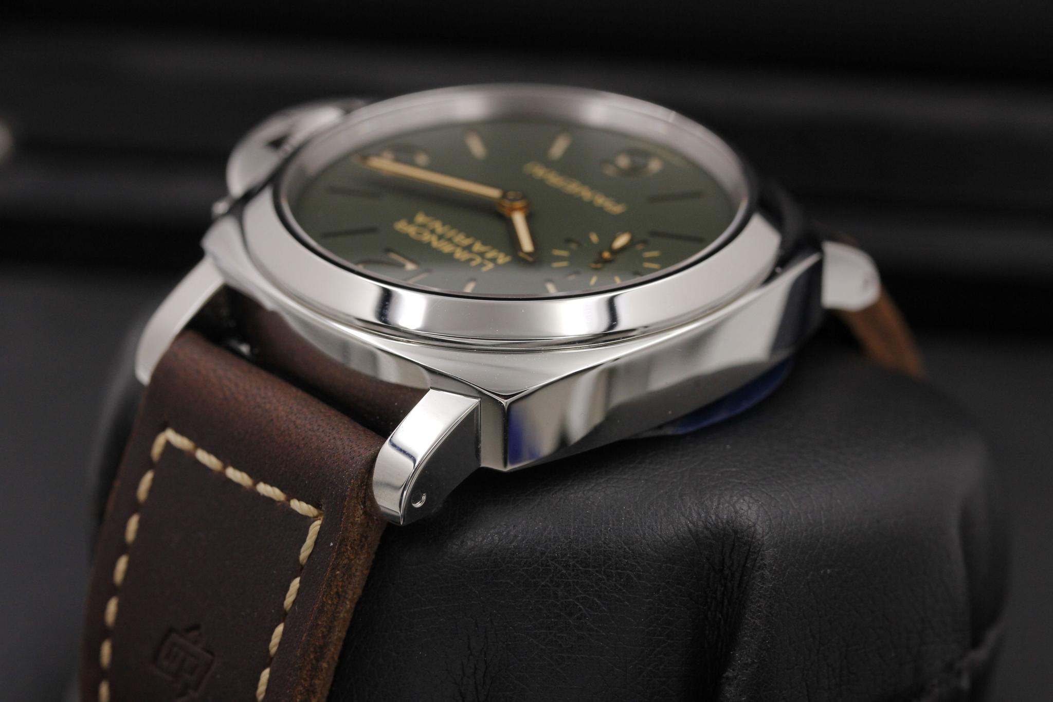 Watch Image 5