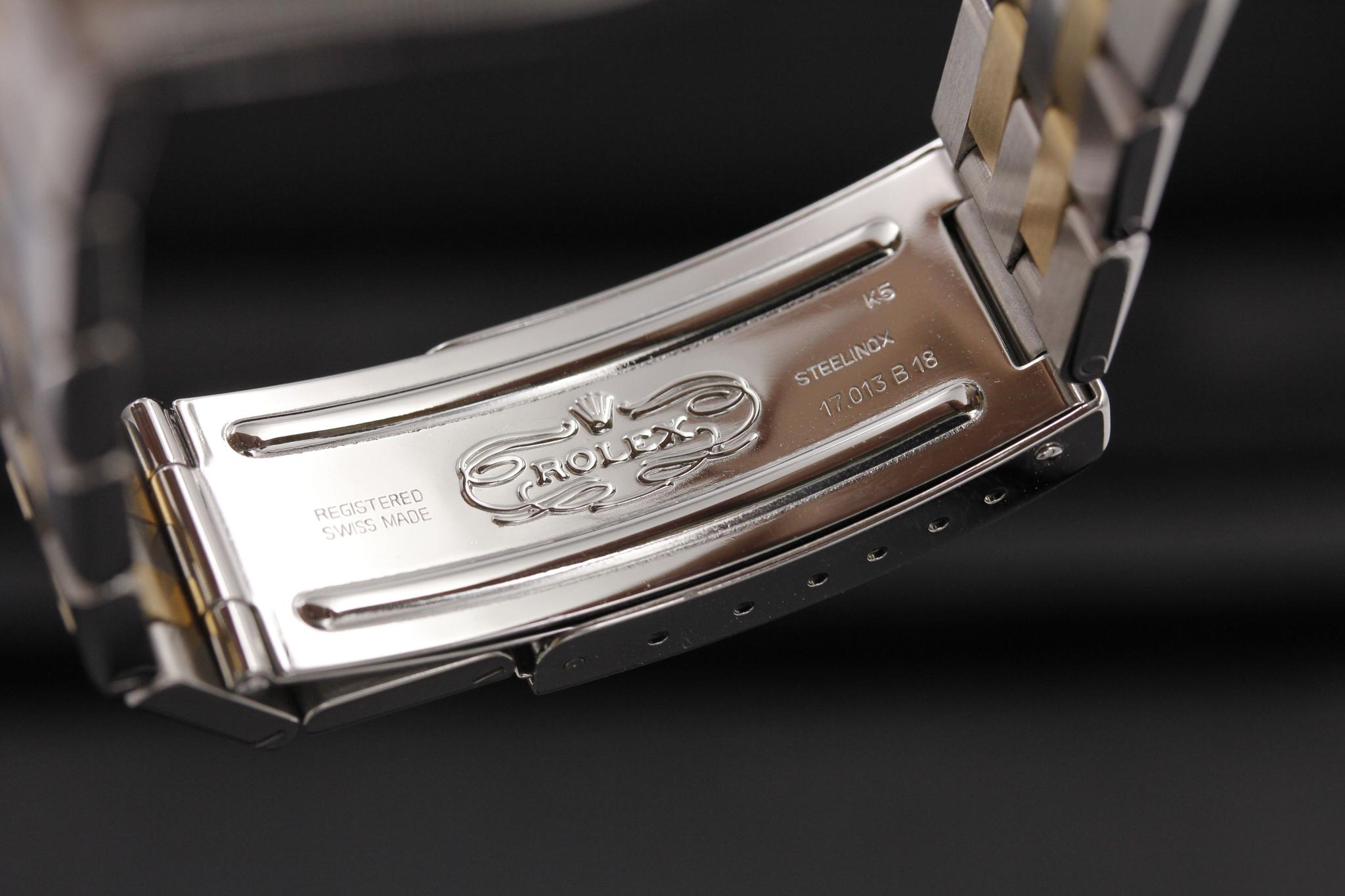 Watch Image 11