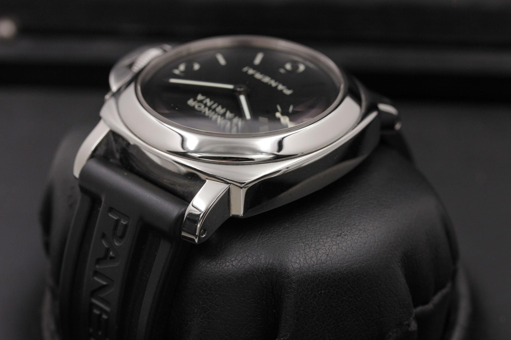 Watch Image 5