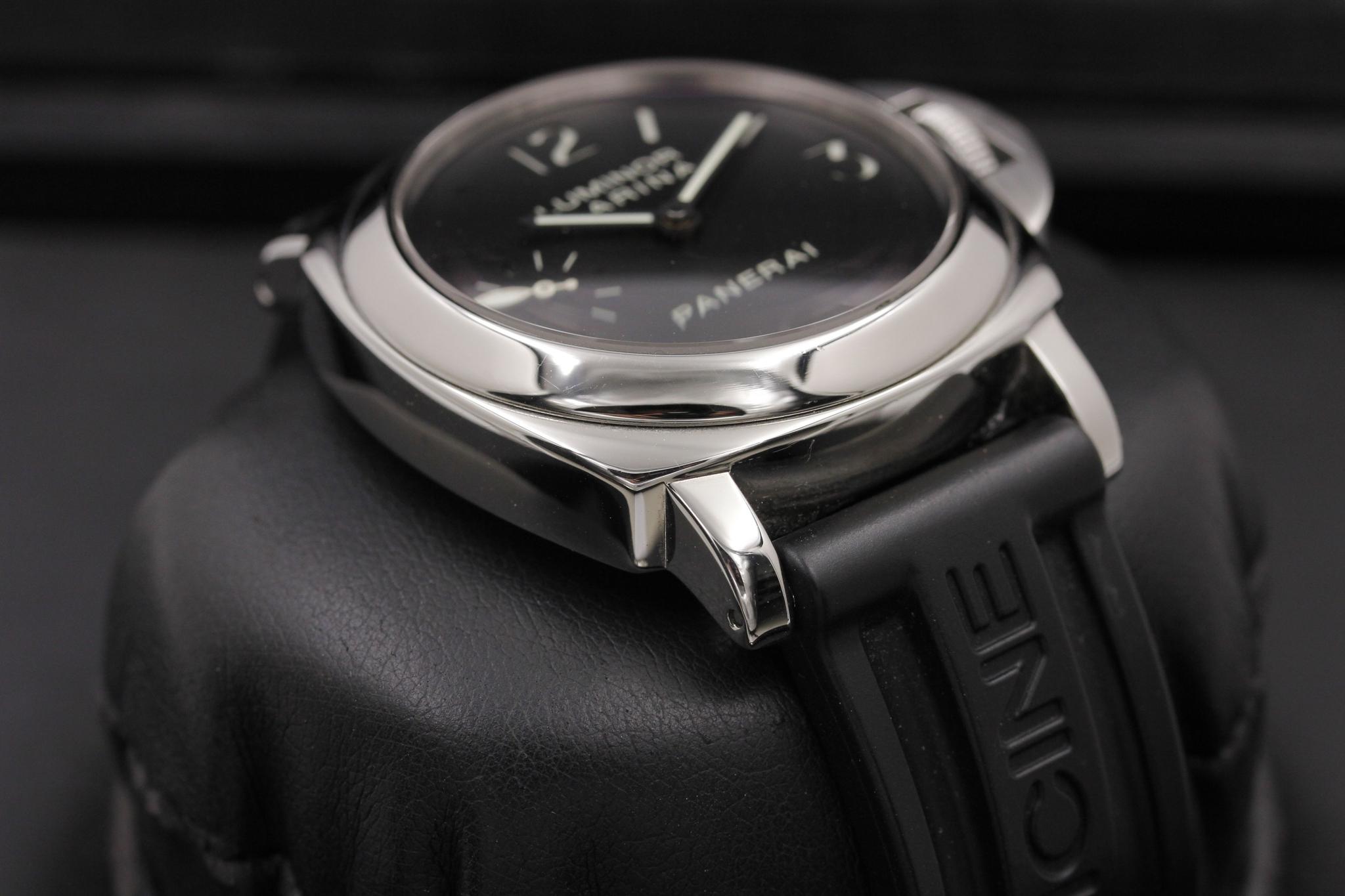 Watch Image 6