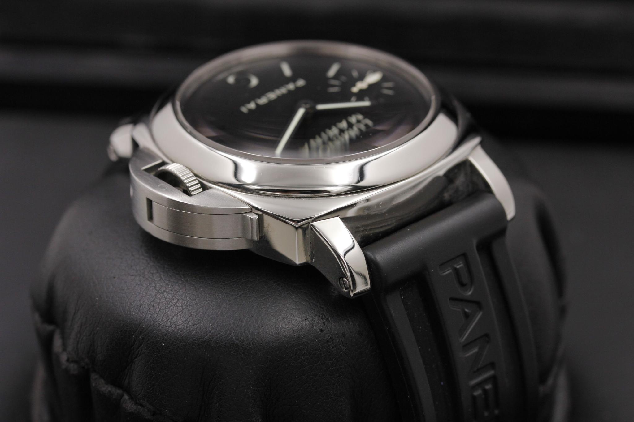 Watch Image 4