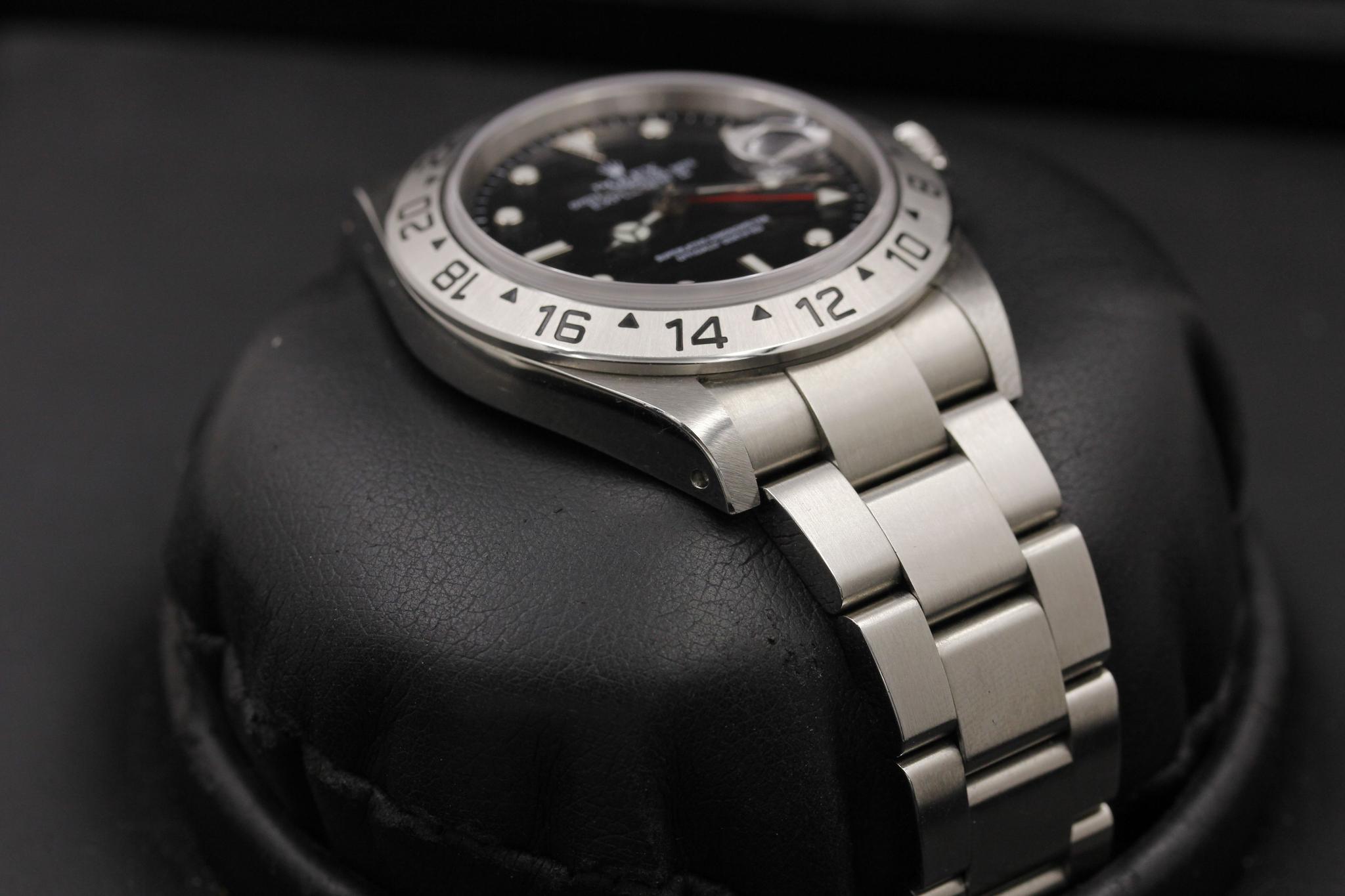 Watch Image 6