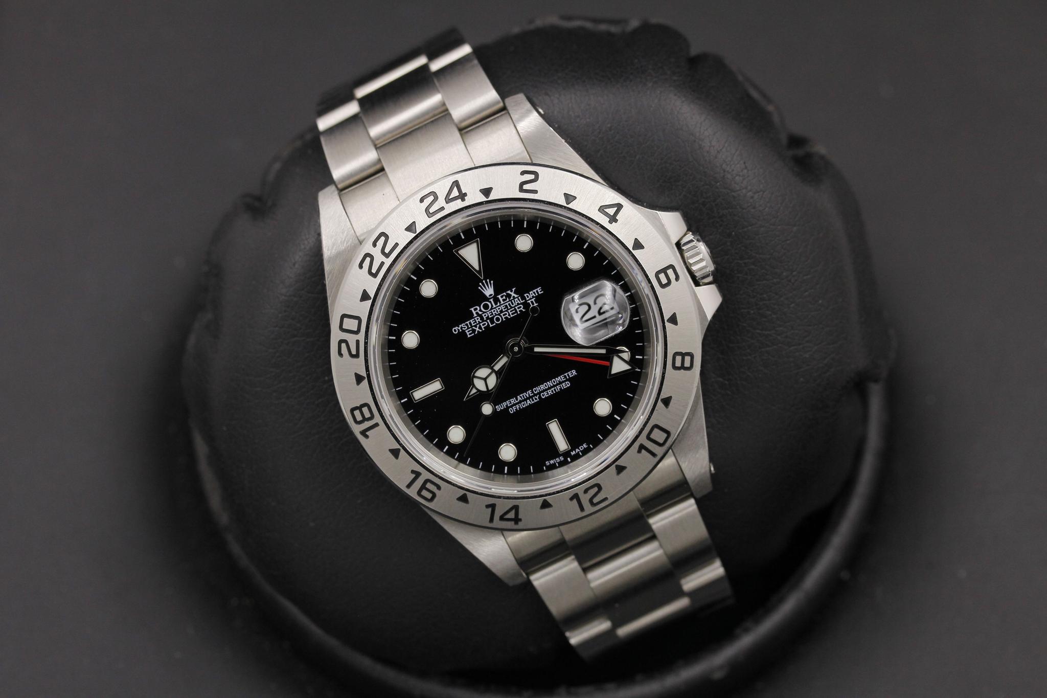 Watch Image 9