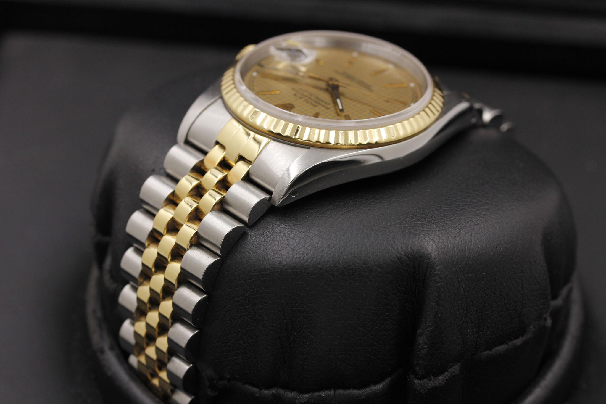 Watch Image 5