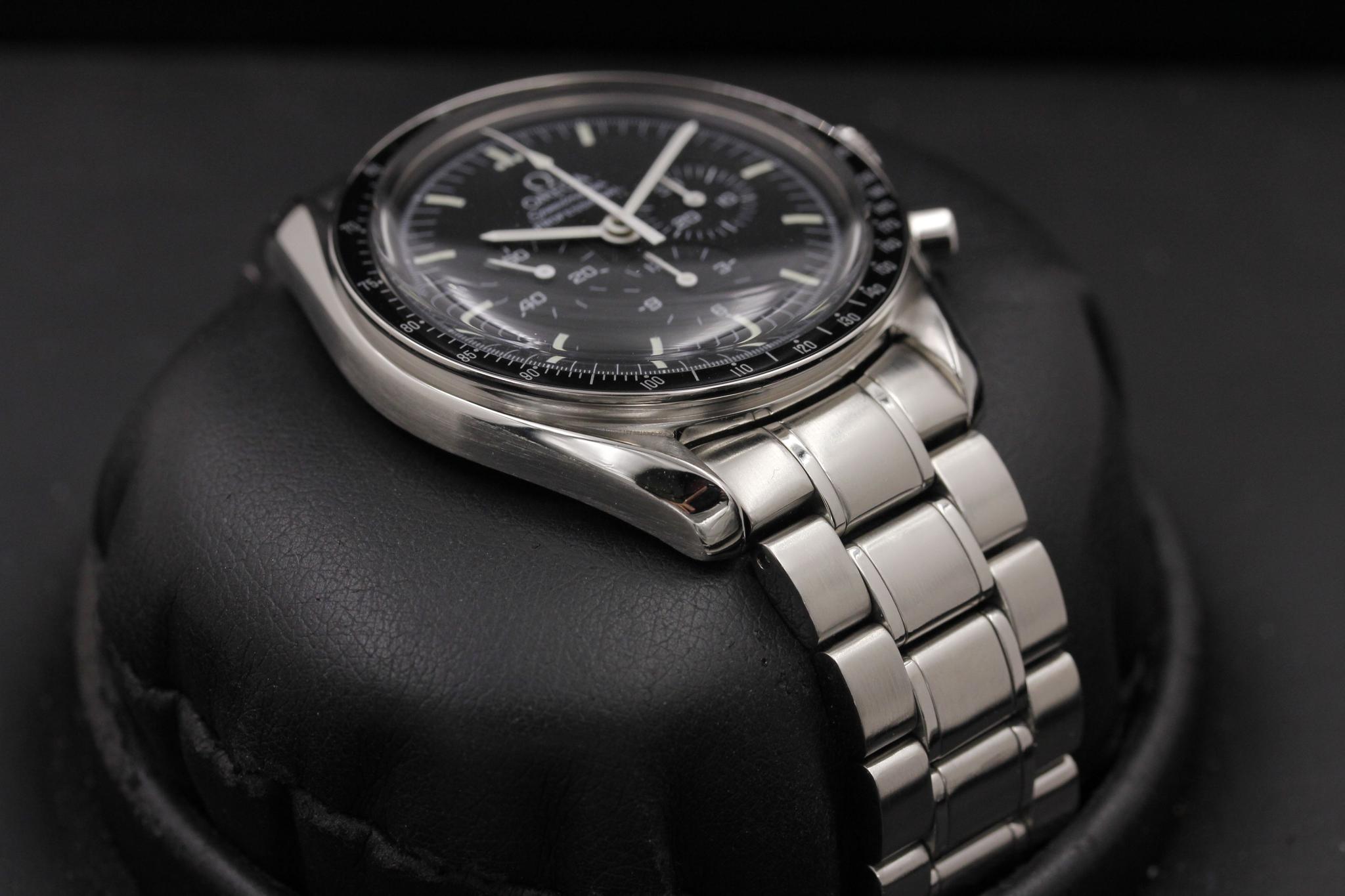 Watch Image 6