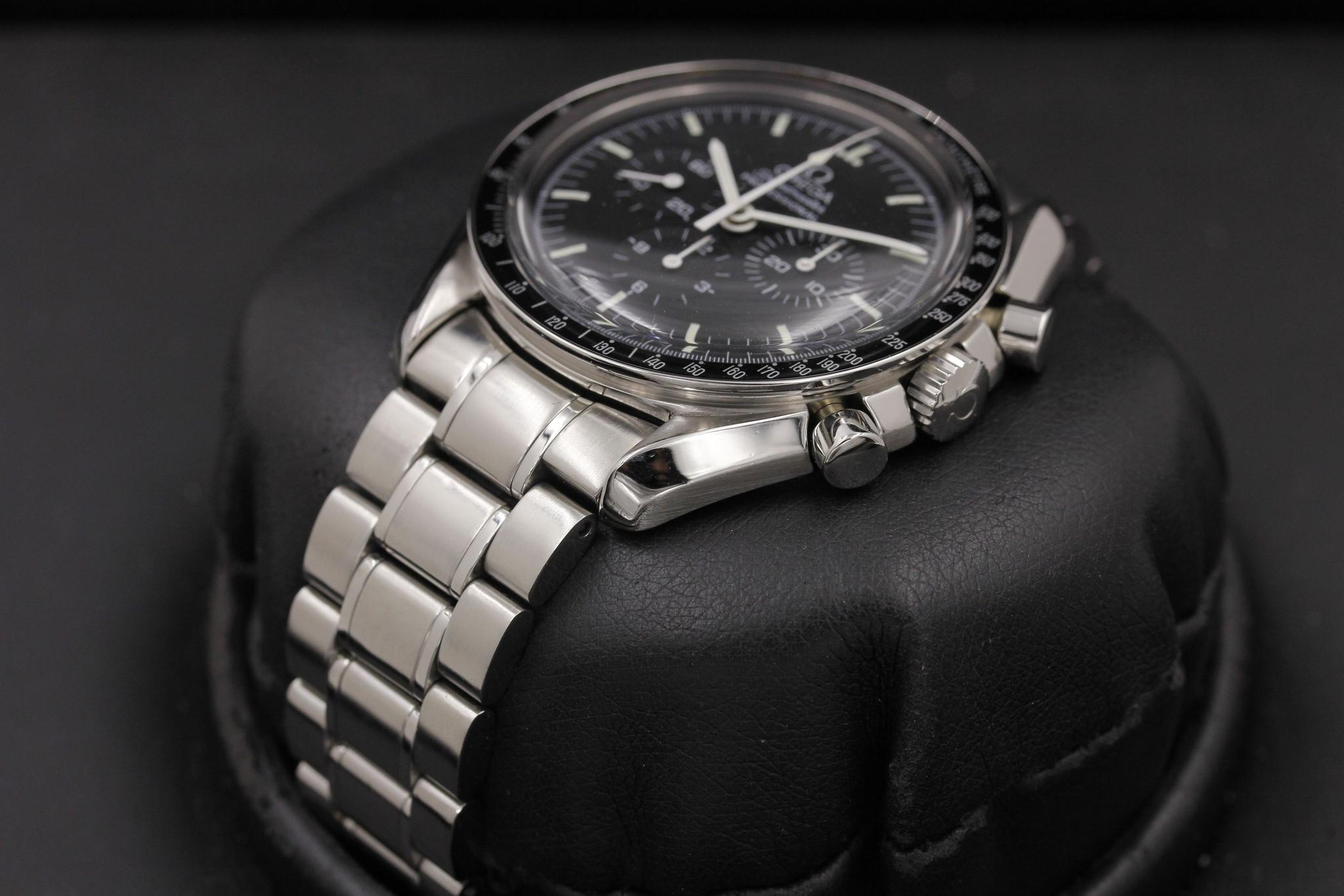 Watch Image 2