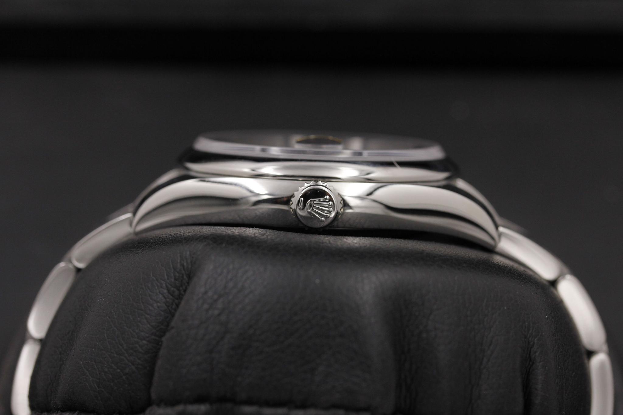 Watch Image 3