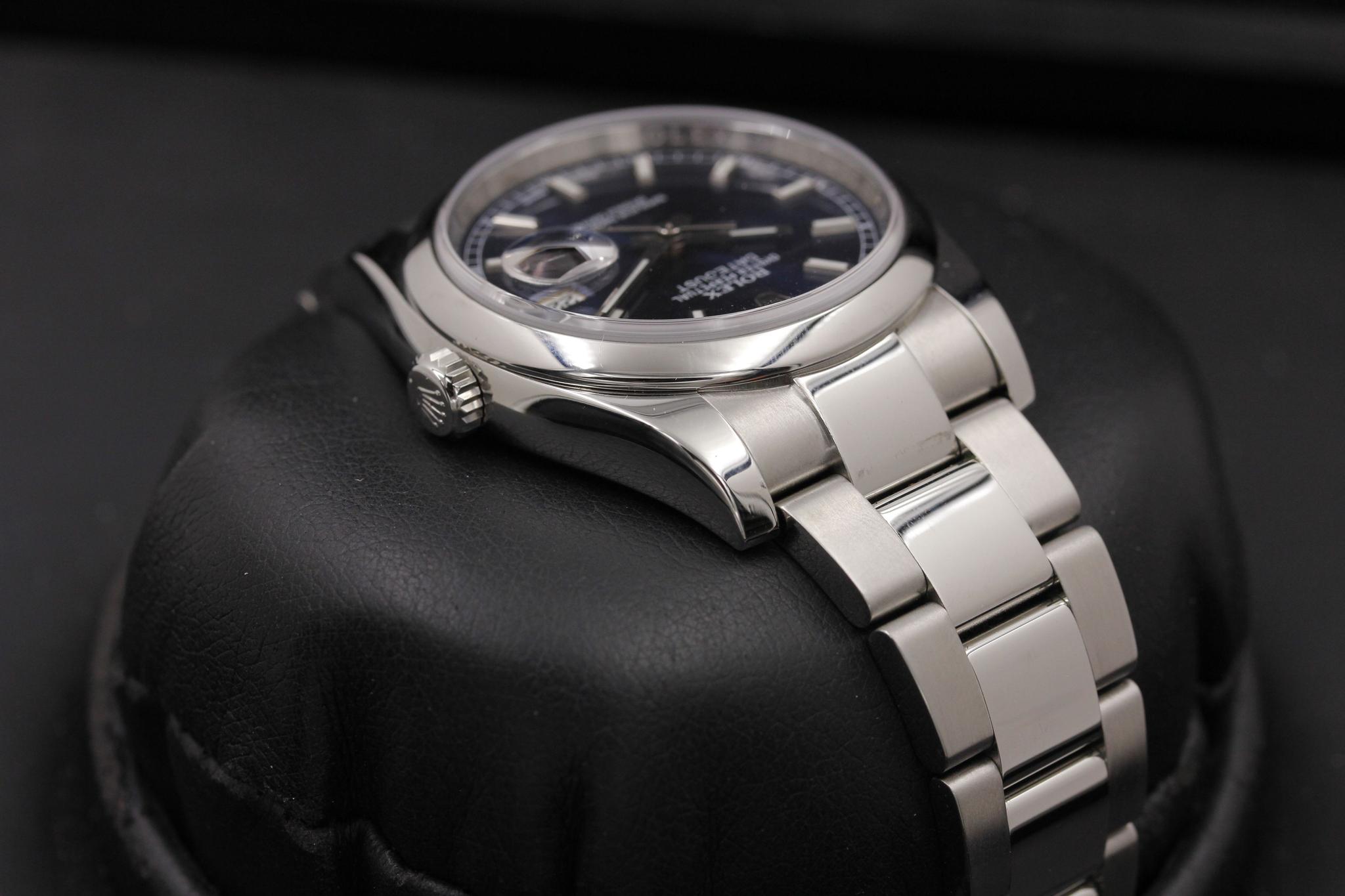 Watch Image 4