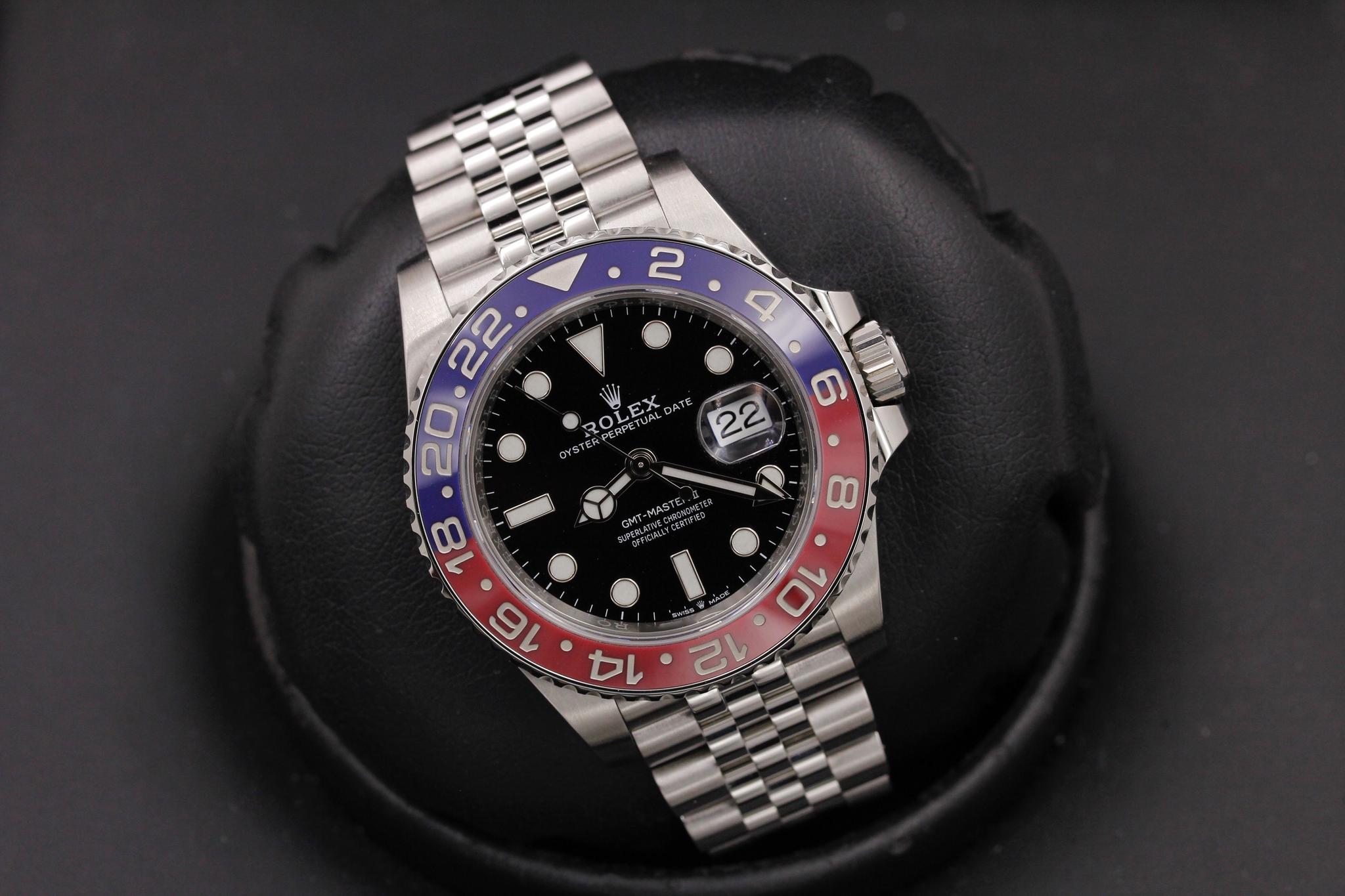 Watch Image 9