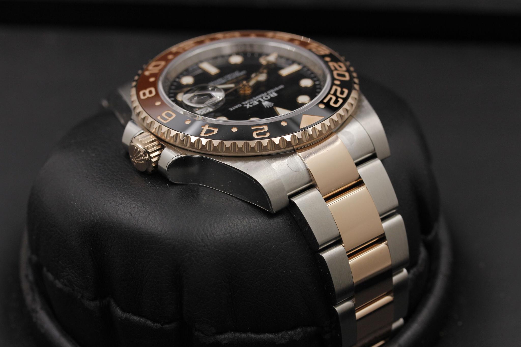 Watch Image 4