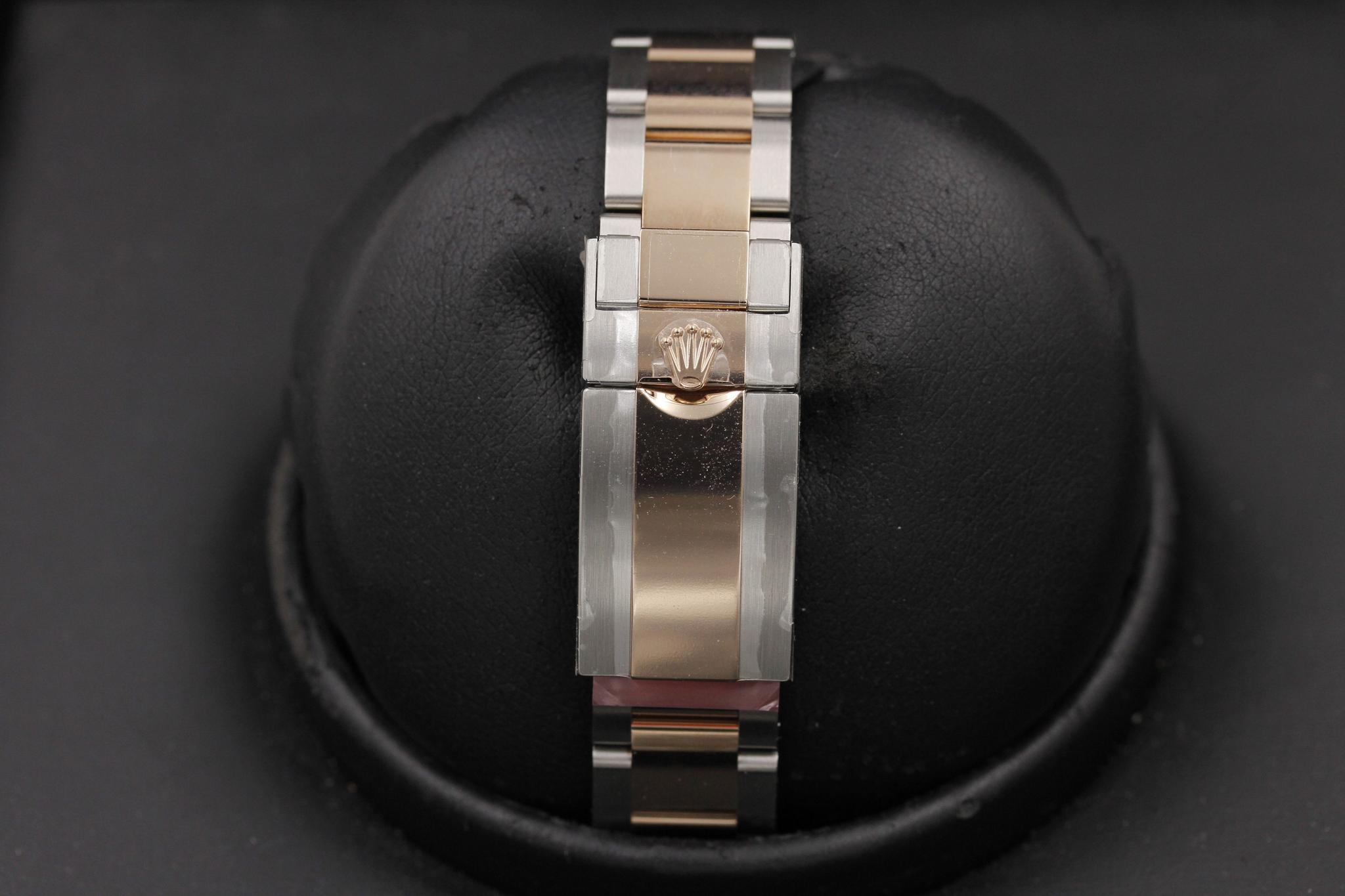 Watch Image 8