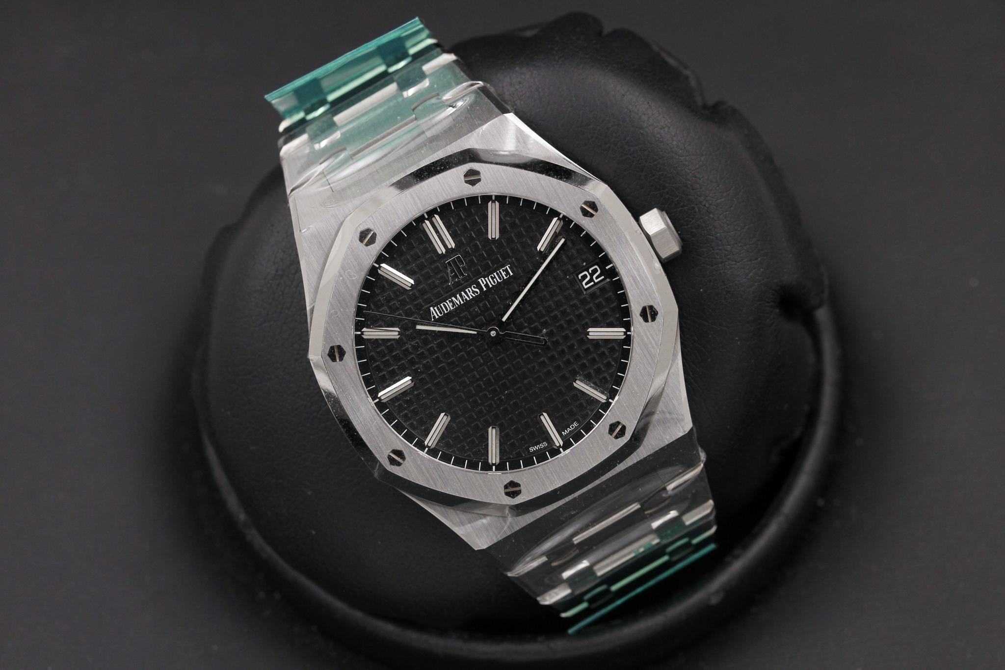 Watch Image 9