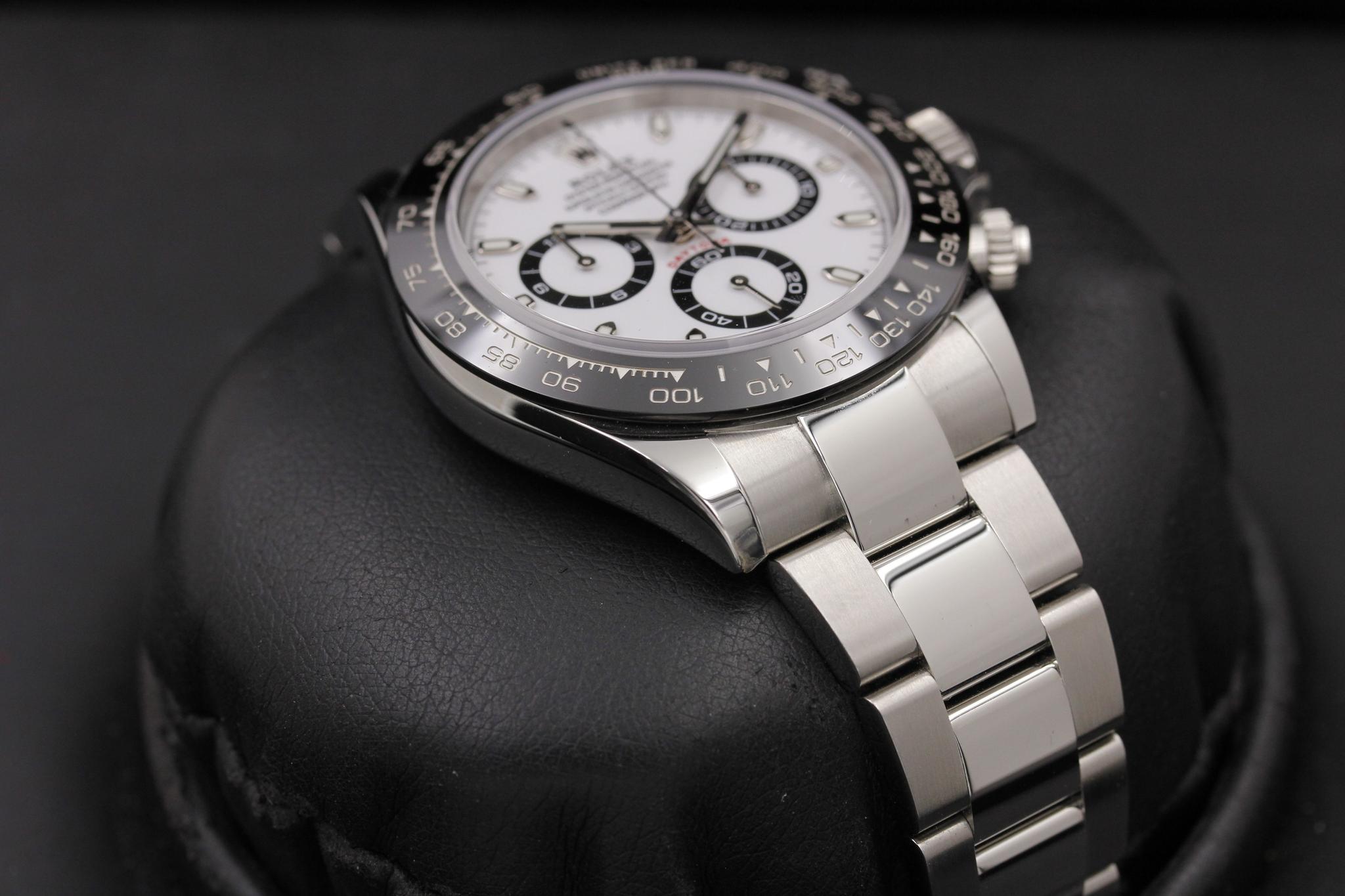 Watch Image 6