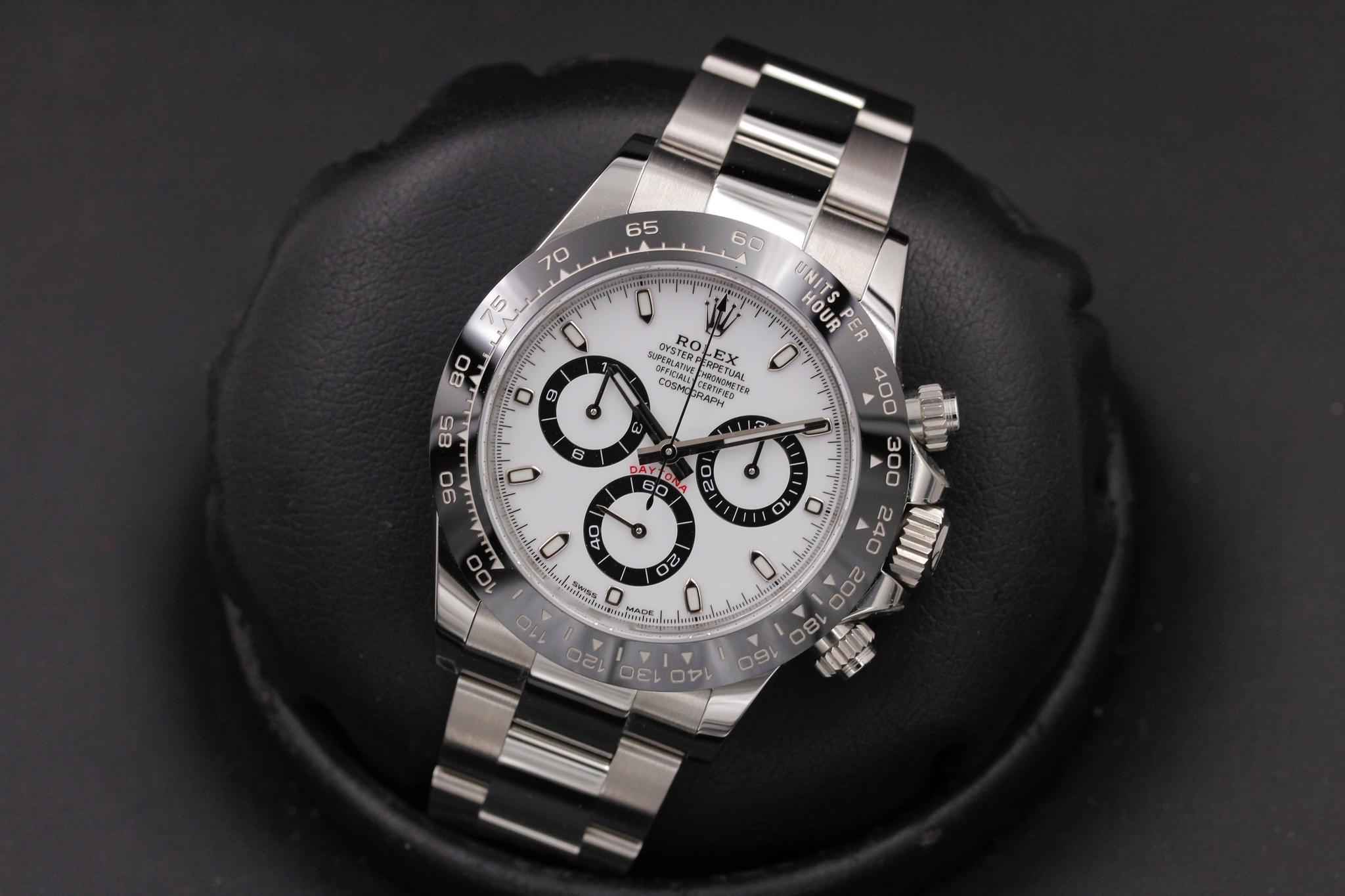 Watch Image 10