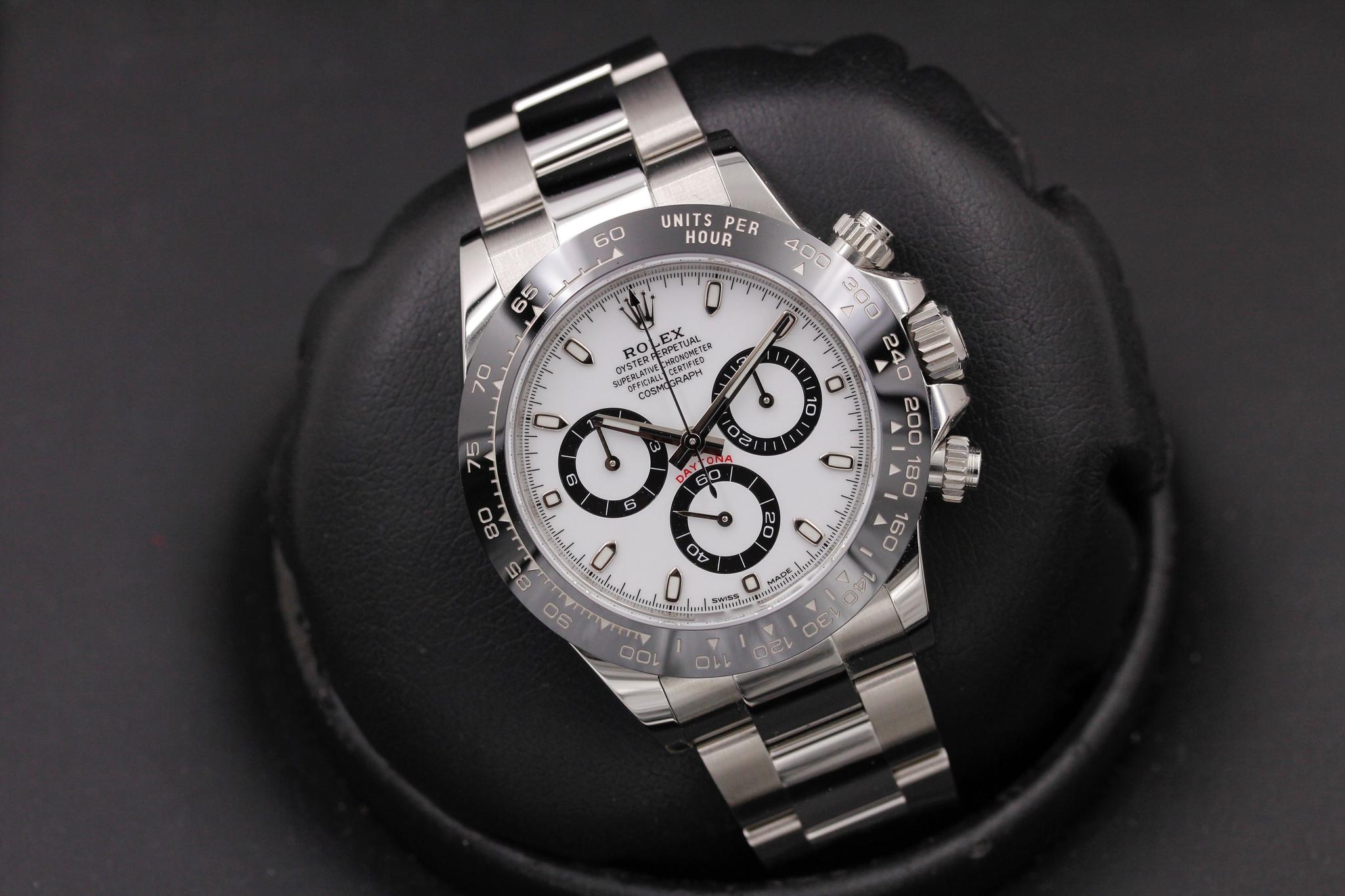 Watch Image 9