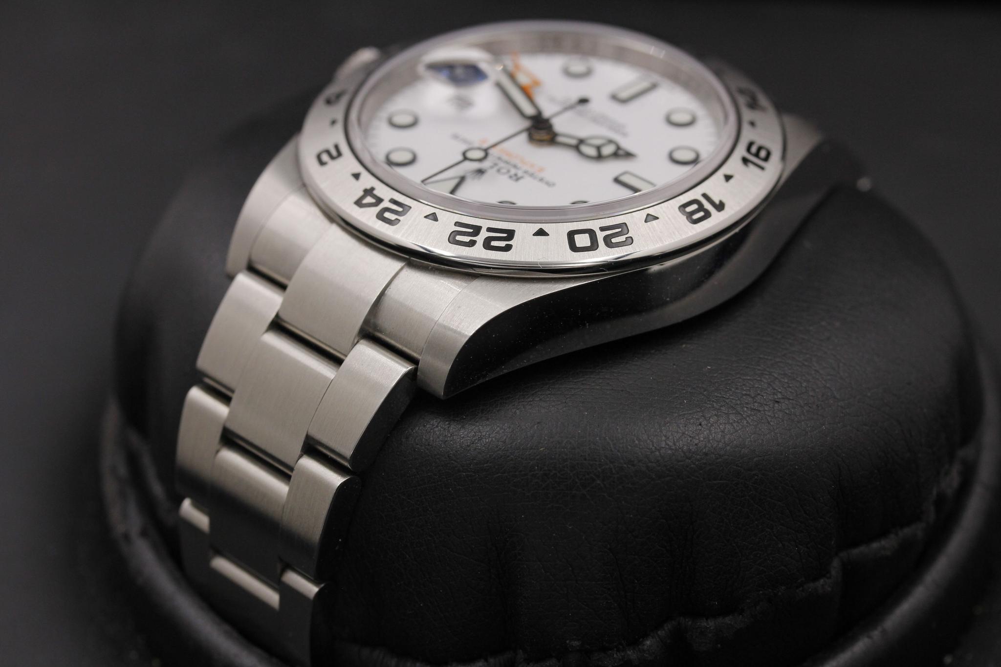 Watch Image 5