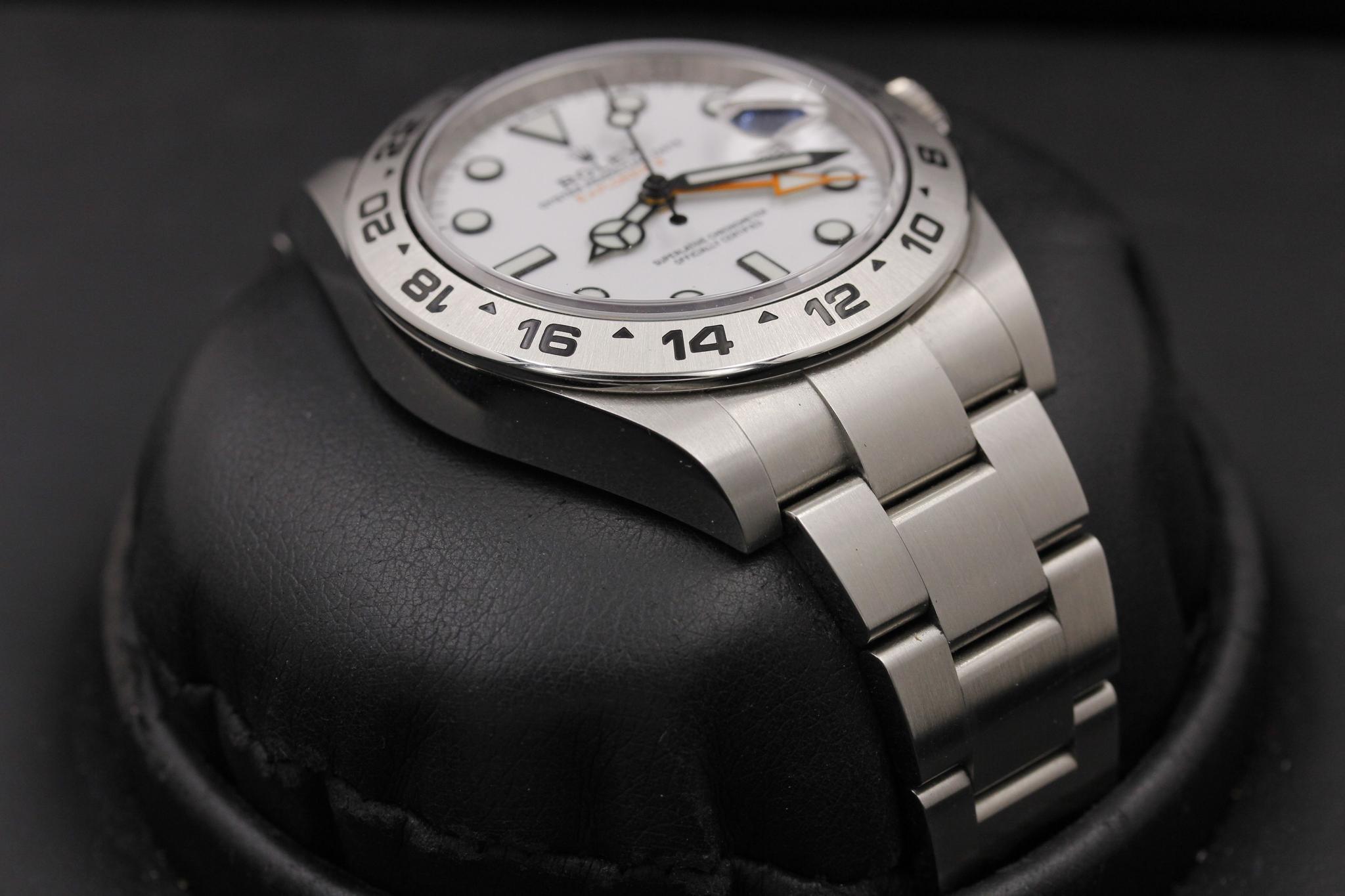 Watch Image 6