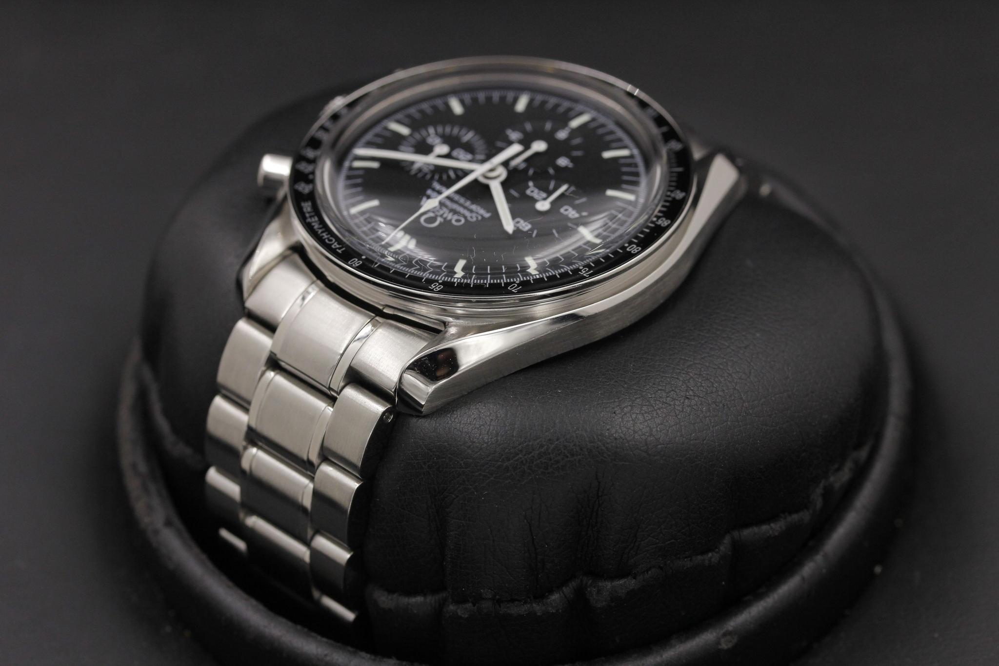Watch Image 6