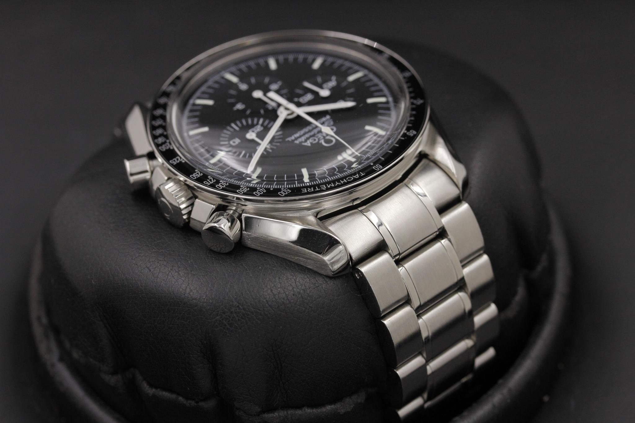 Watch Image 2