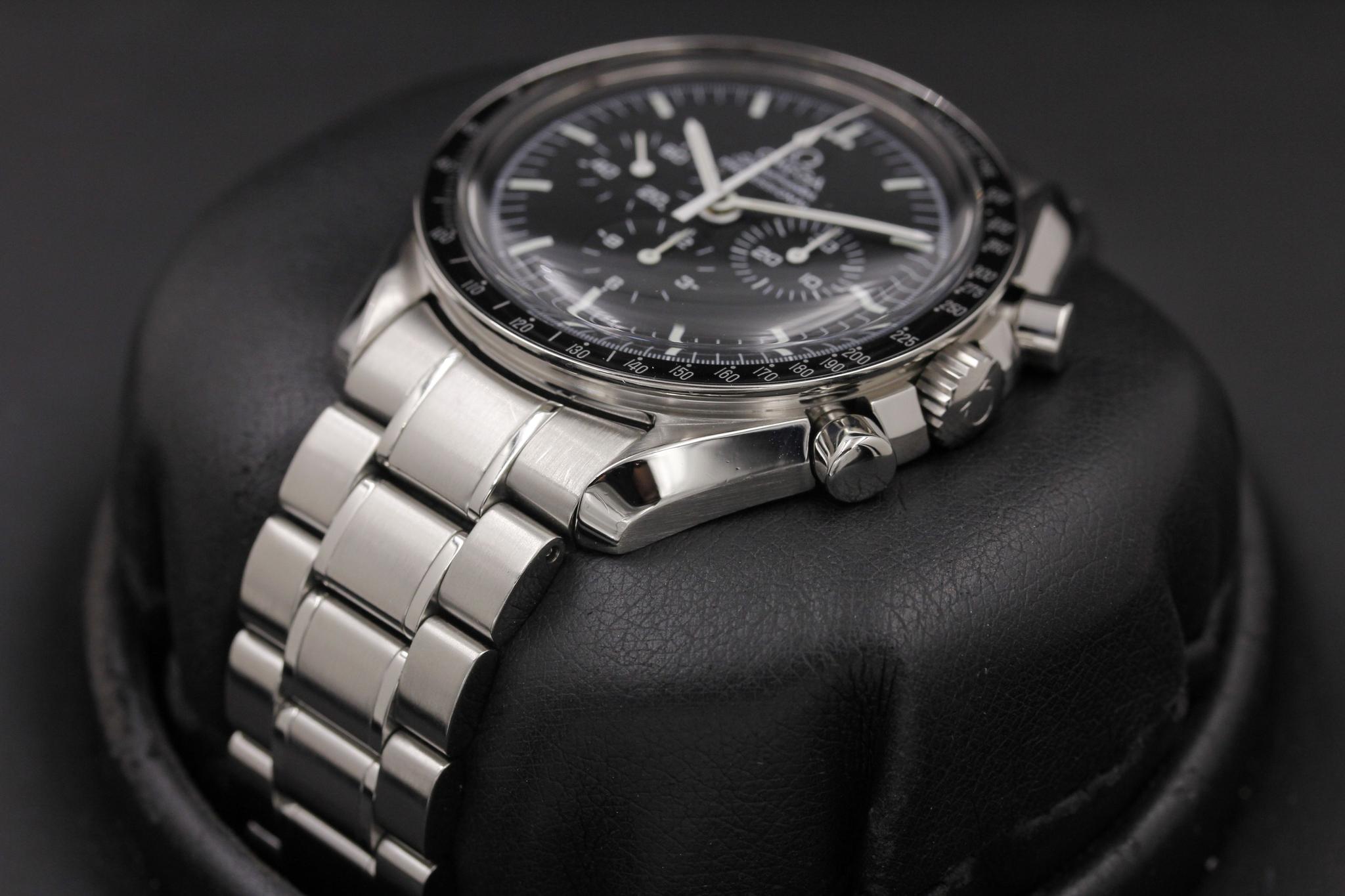 Watch Image 2