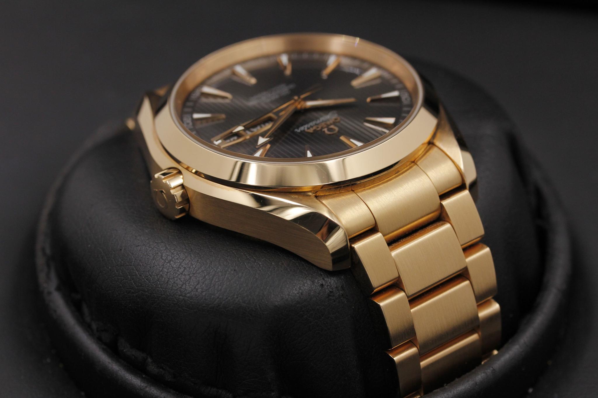 Watch Image 4