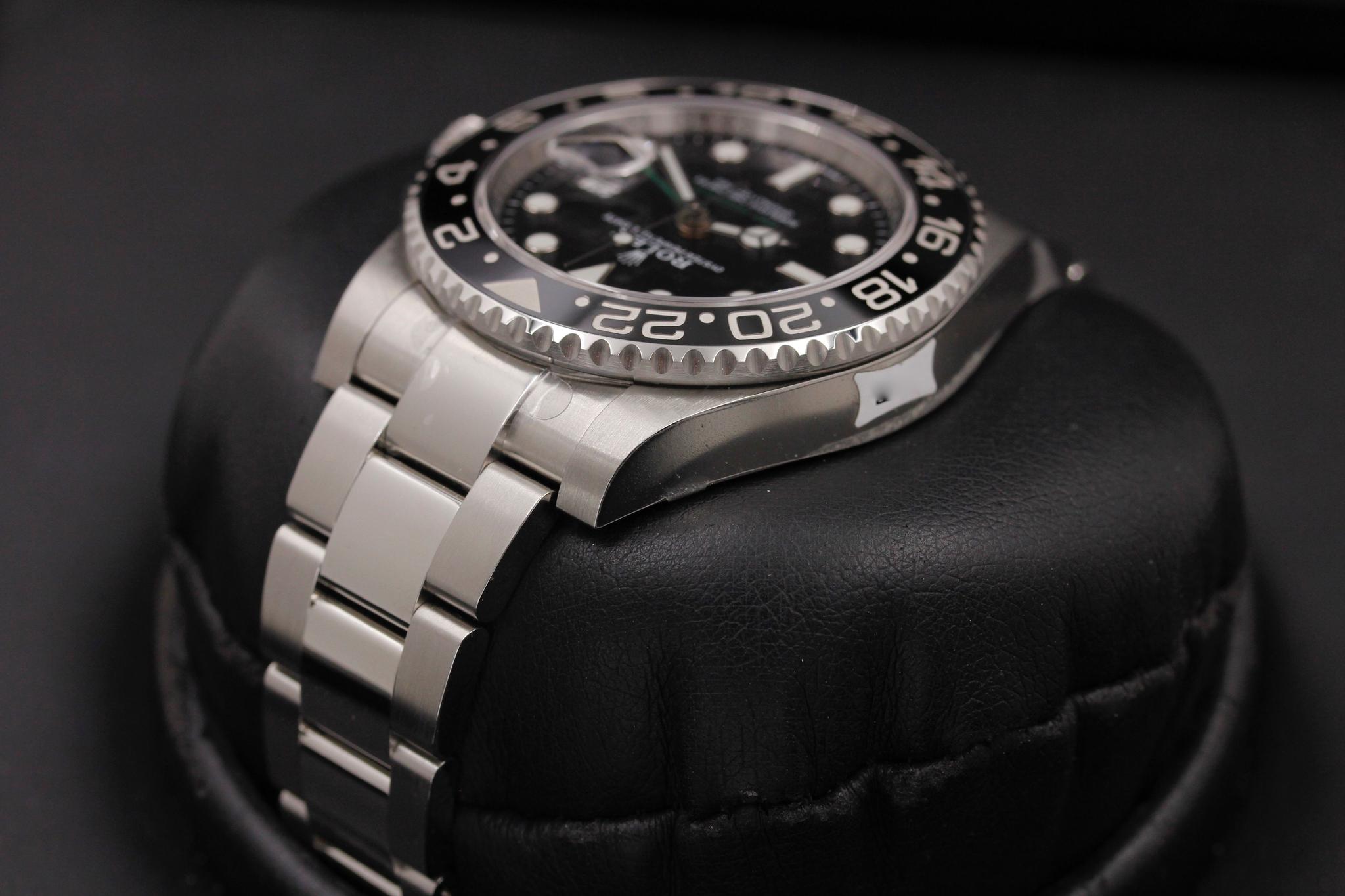 Watch Image 5