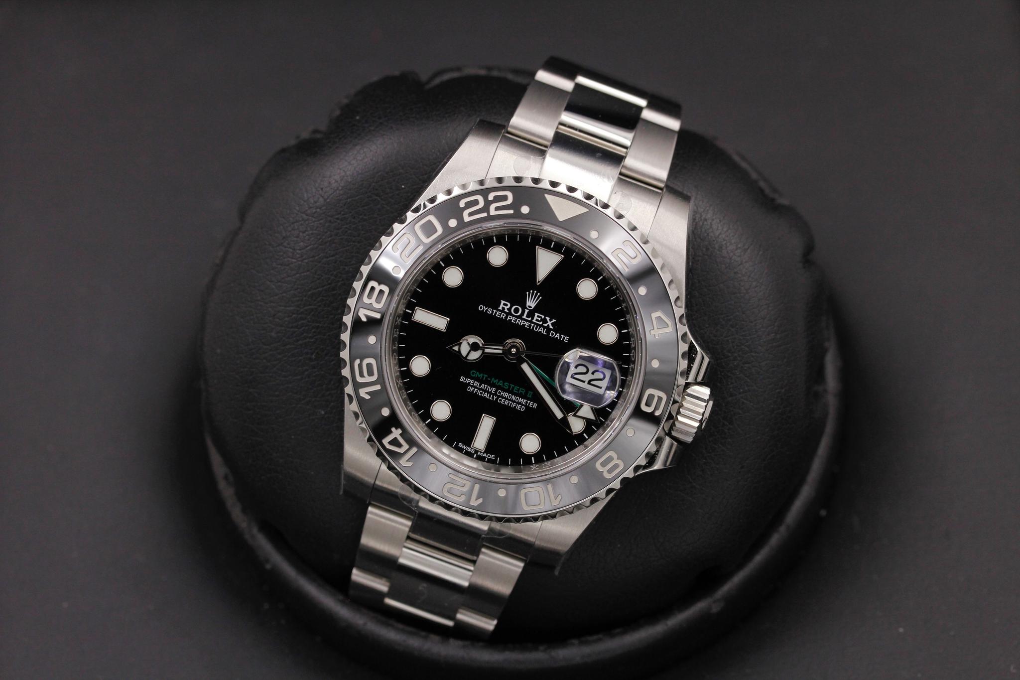 Watch Image 10