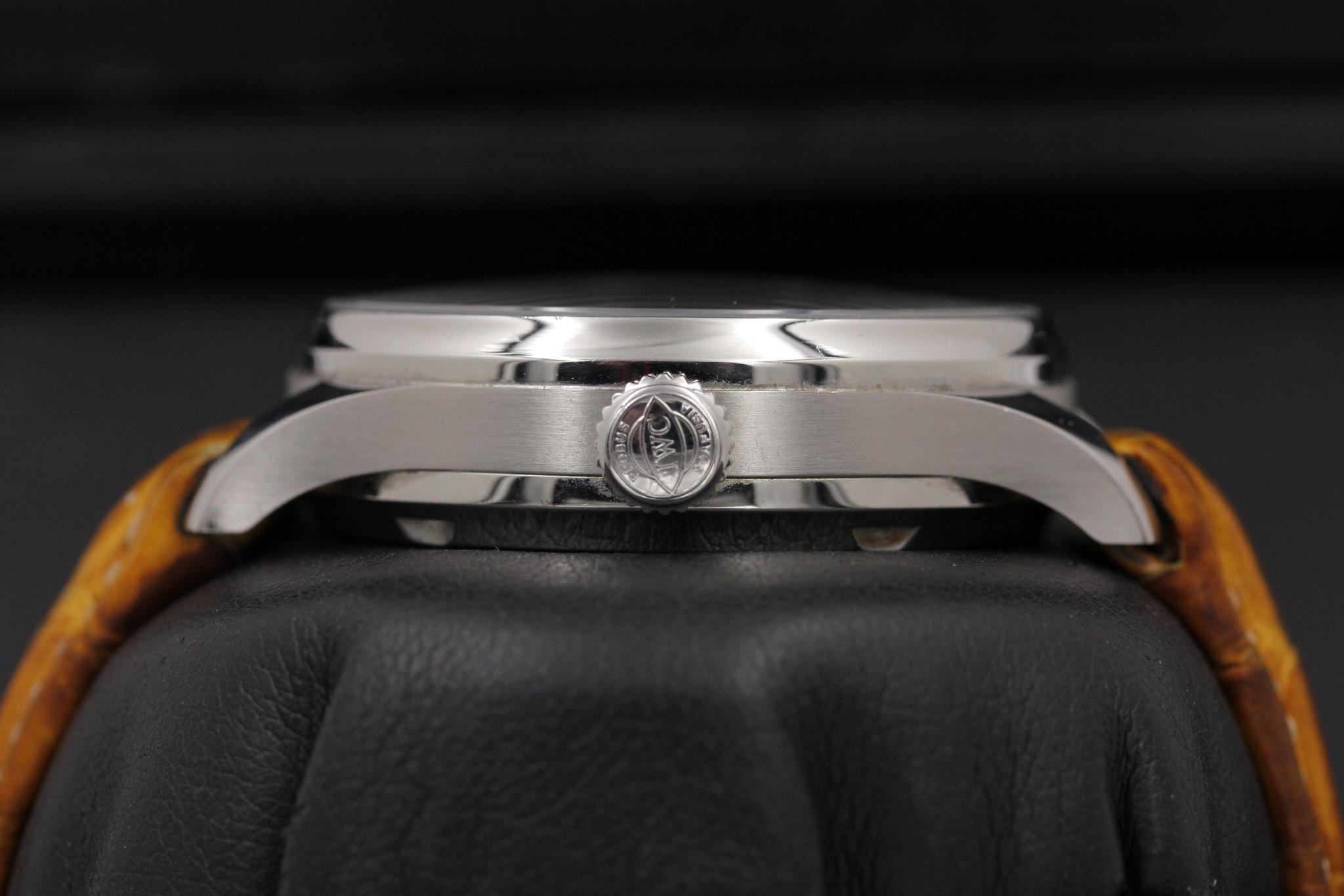 Watch Image 3