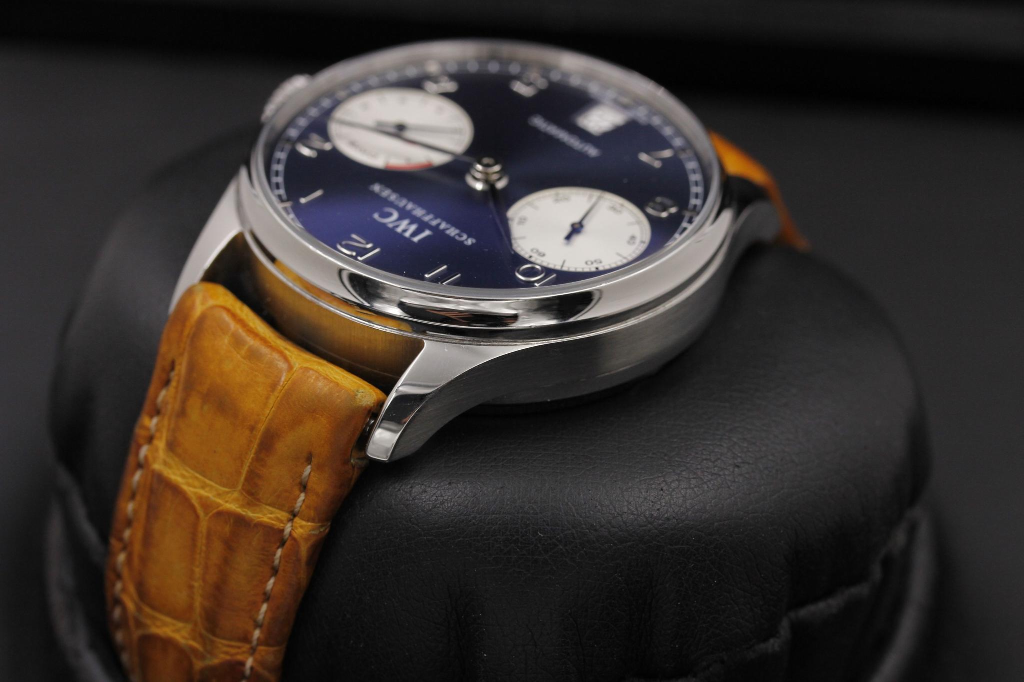 Watch Image 5
