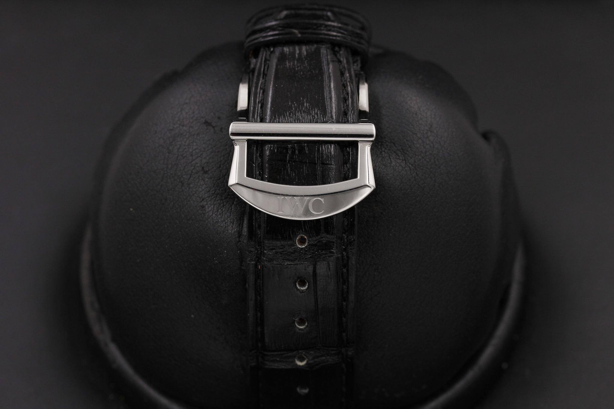 Watch Image 8