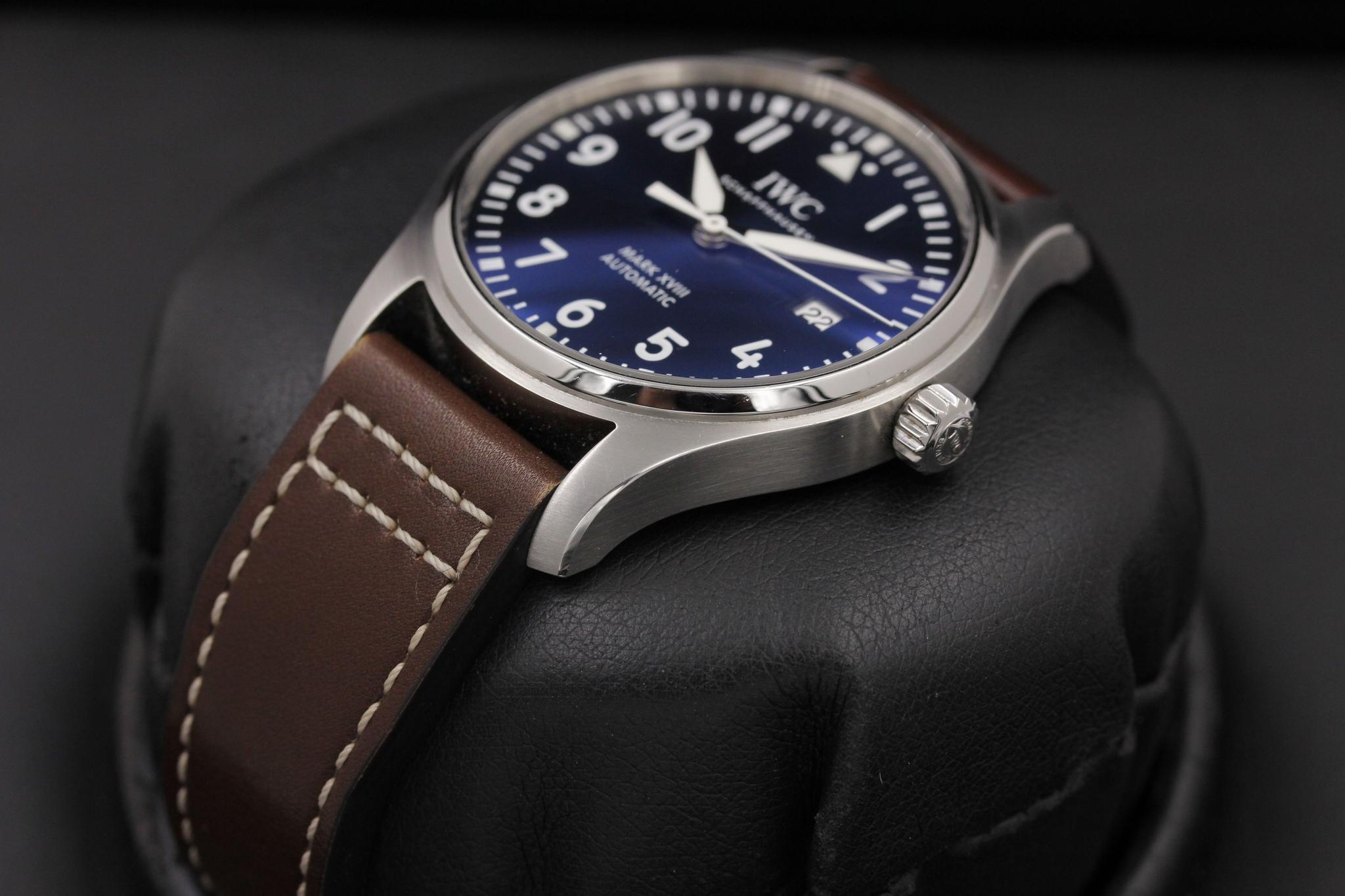 Watch Image 4