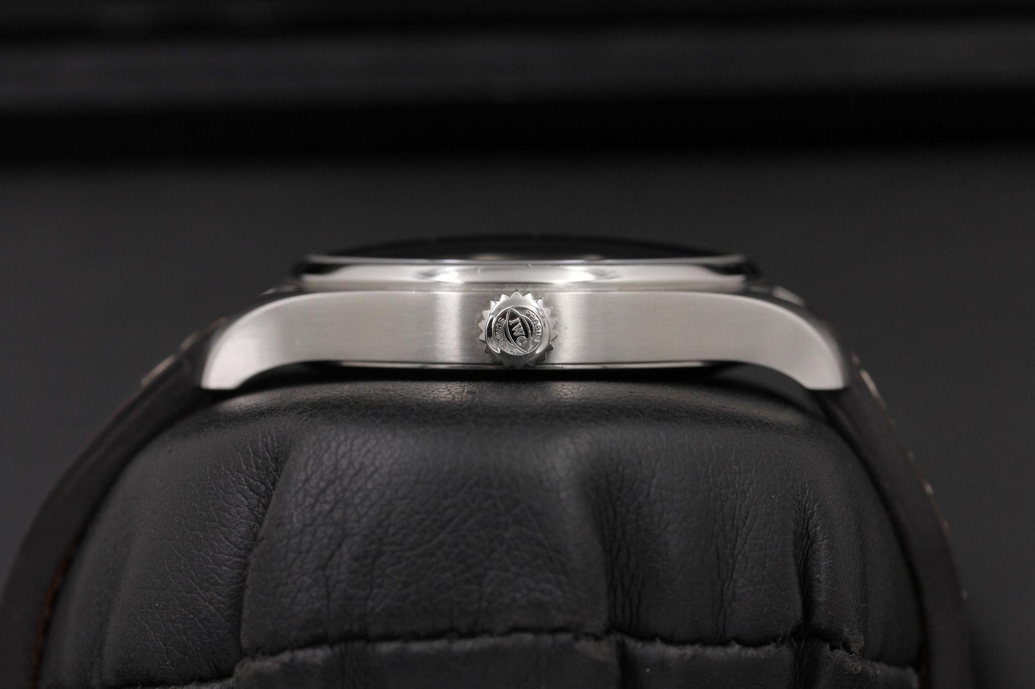 Watch Image 3