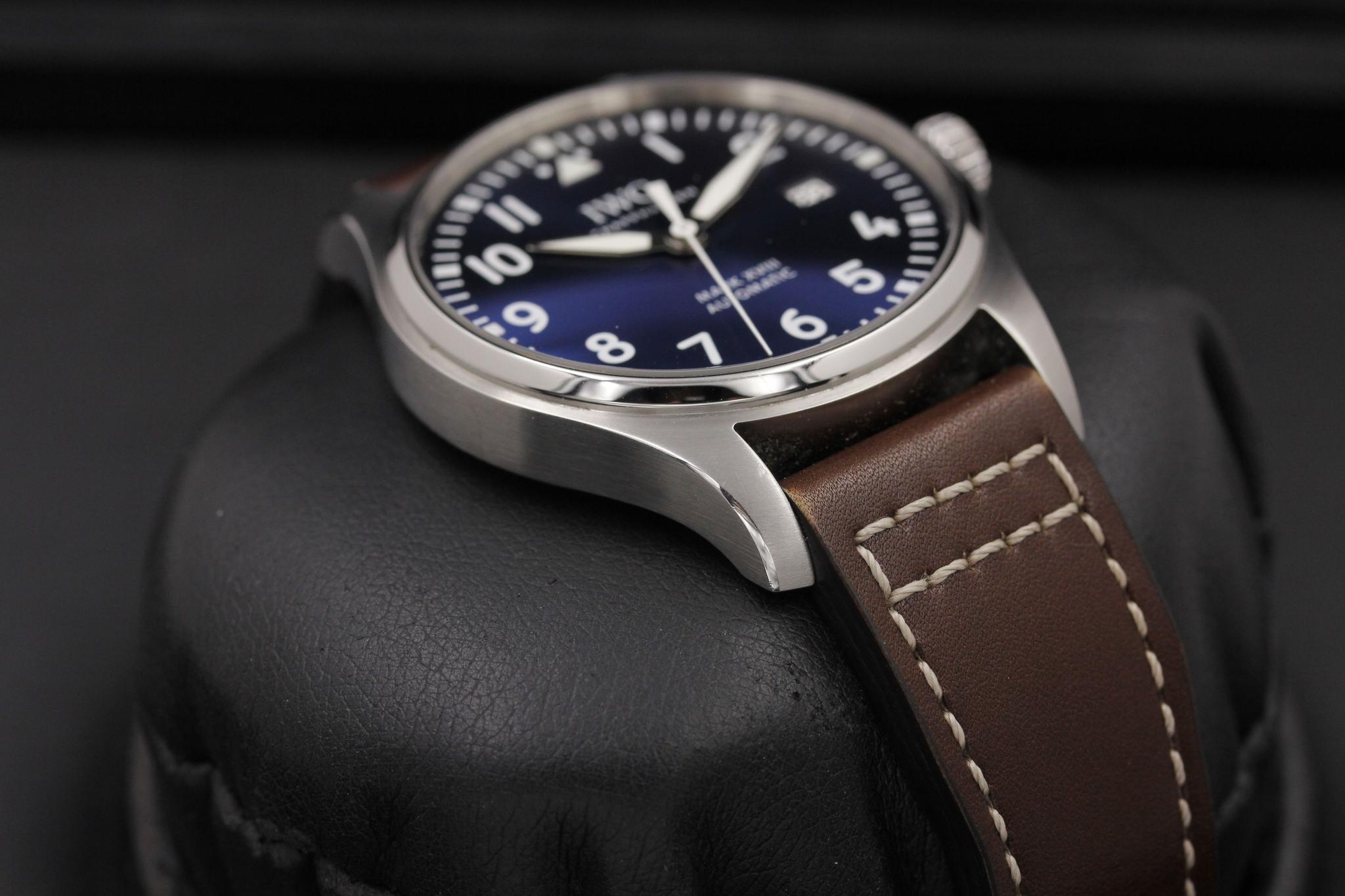 Watch Image 5