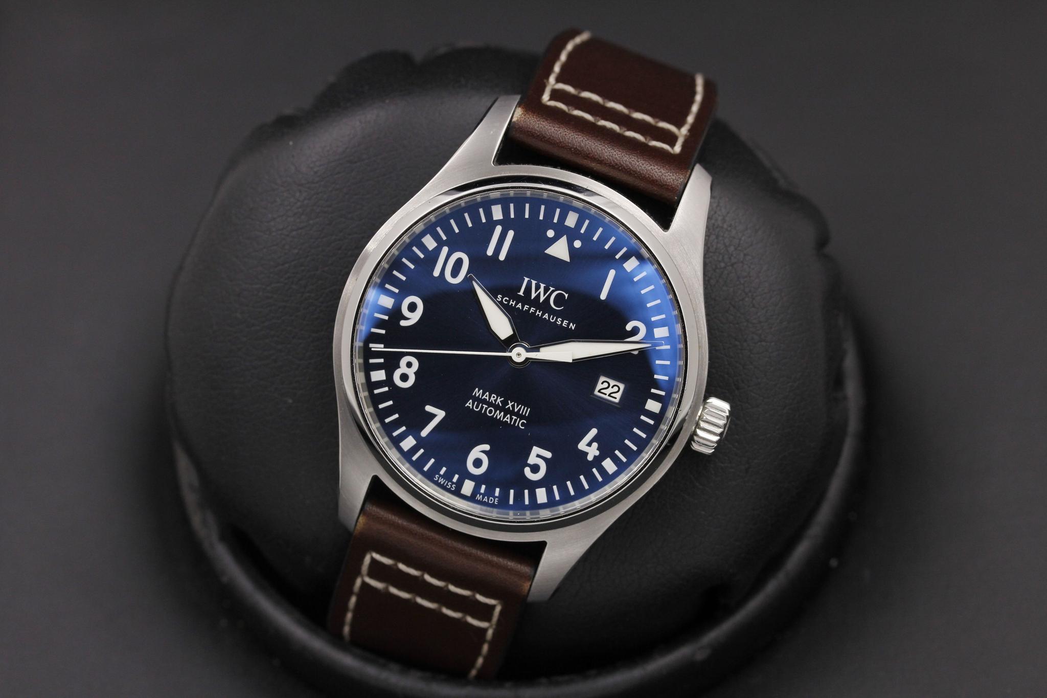 Watch Image 10