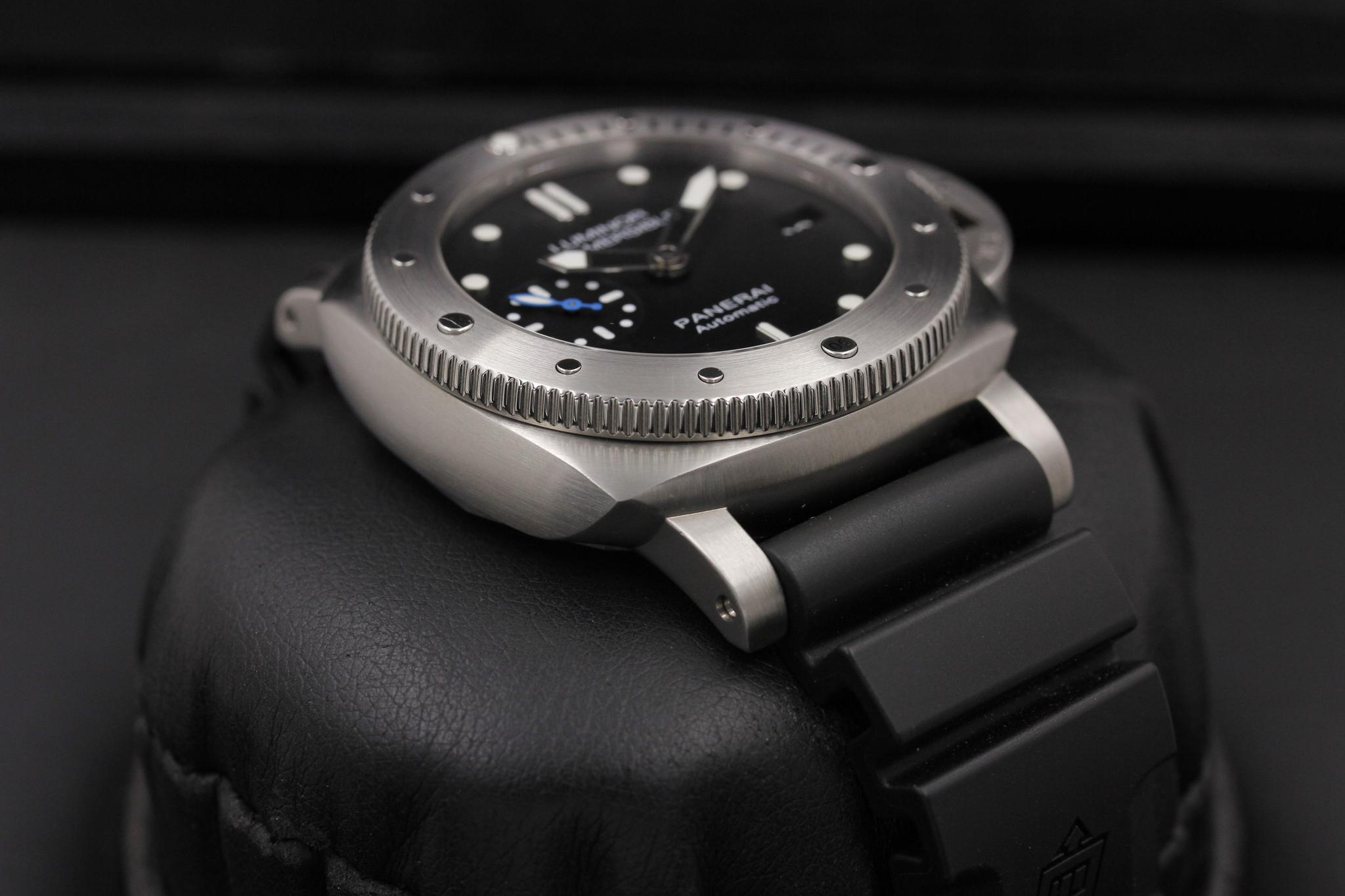 Watch Image 6