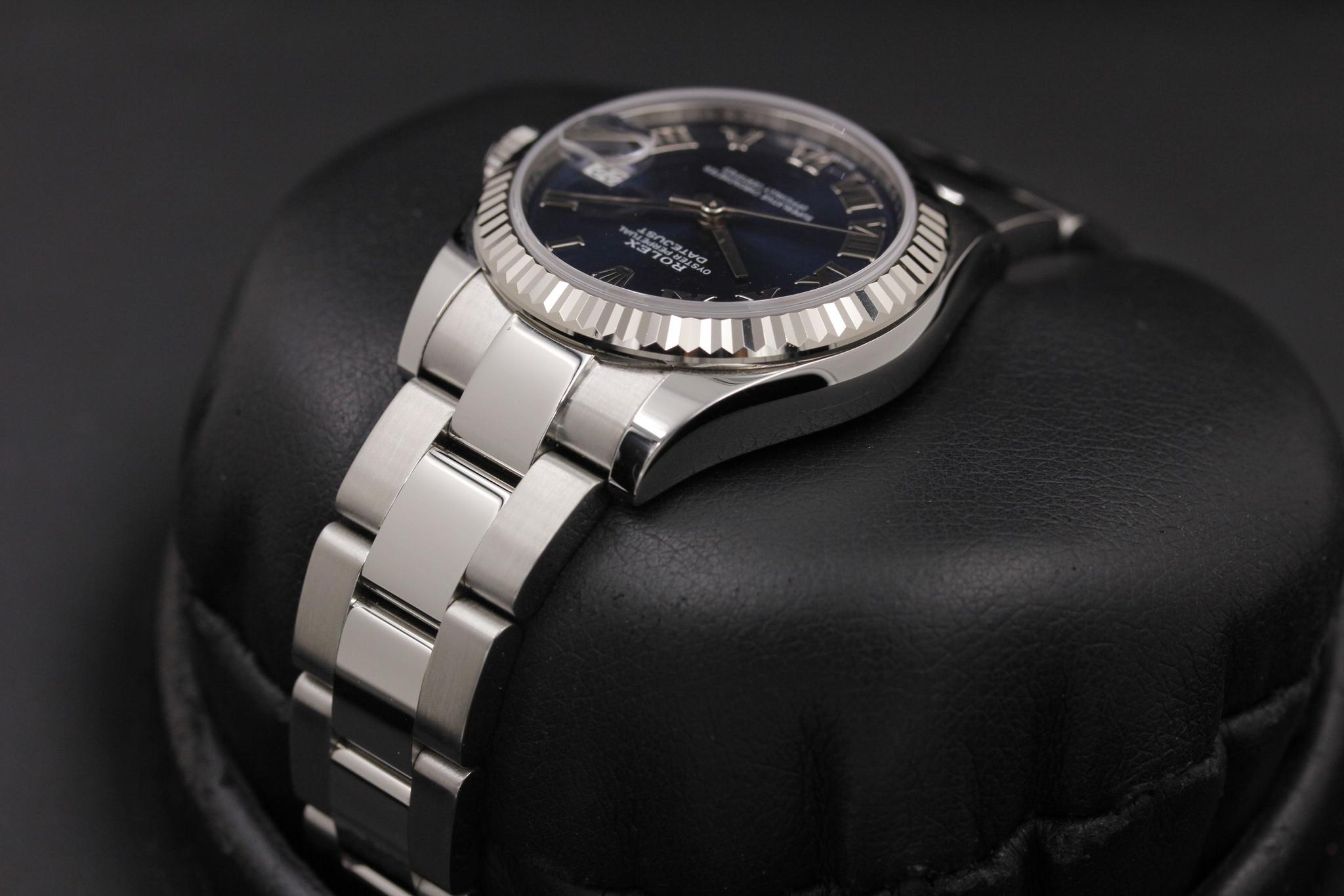 Watch Image 5
