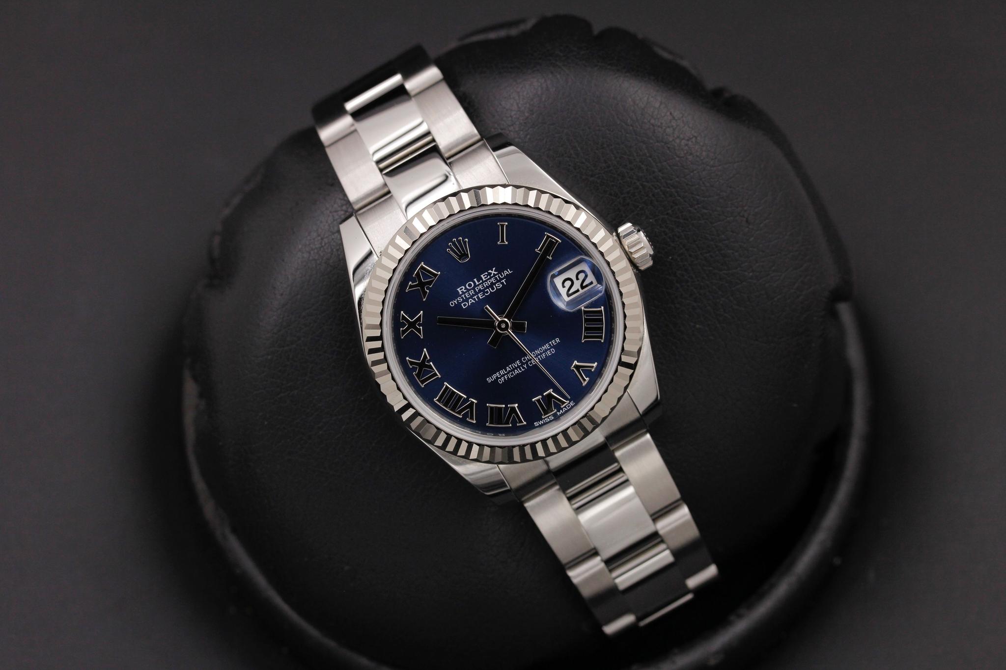 Watch Image 9