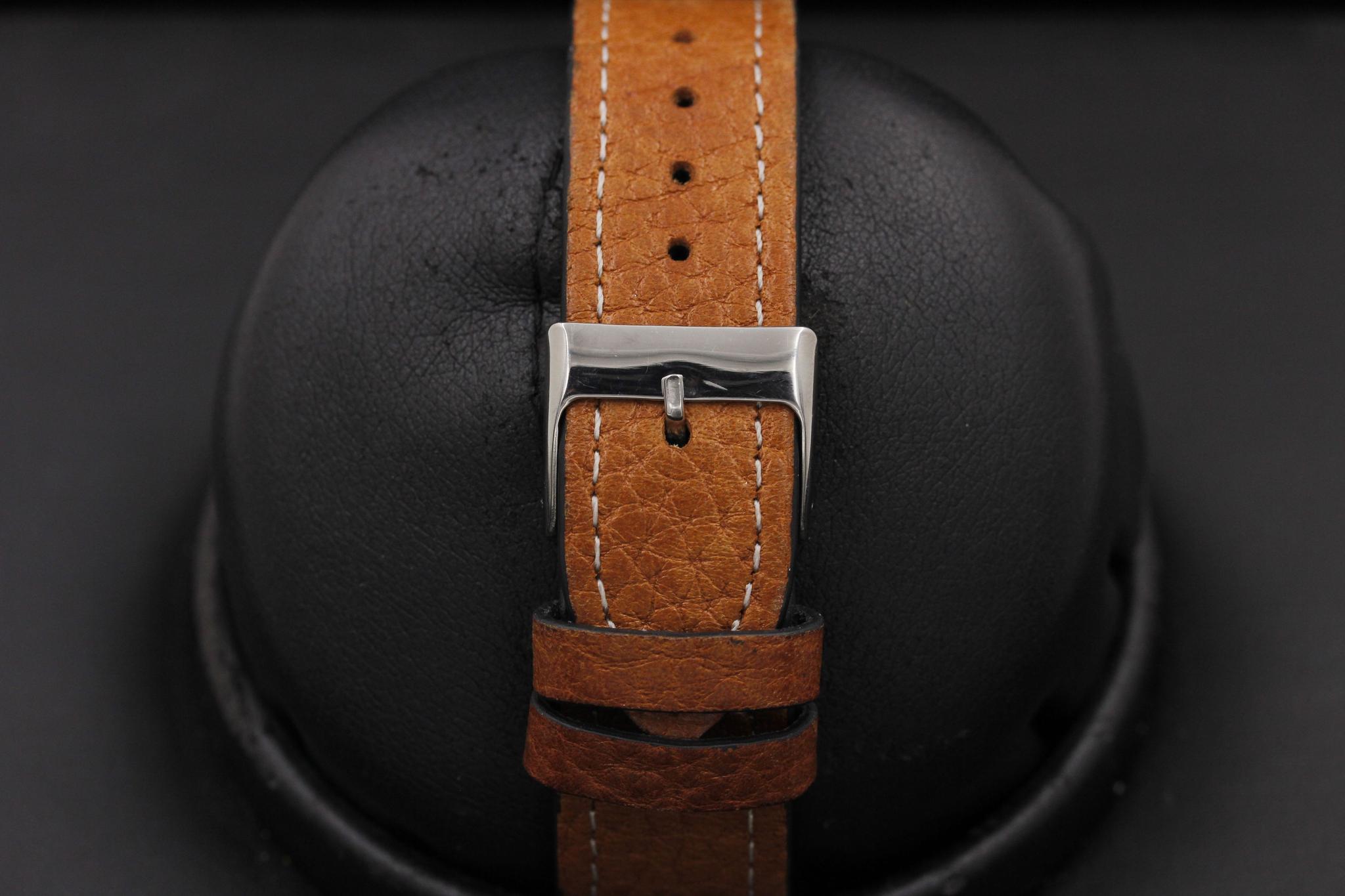 Watch Image 8
