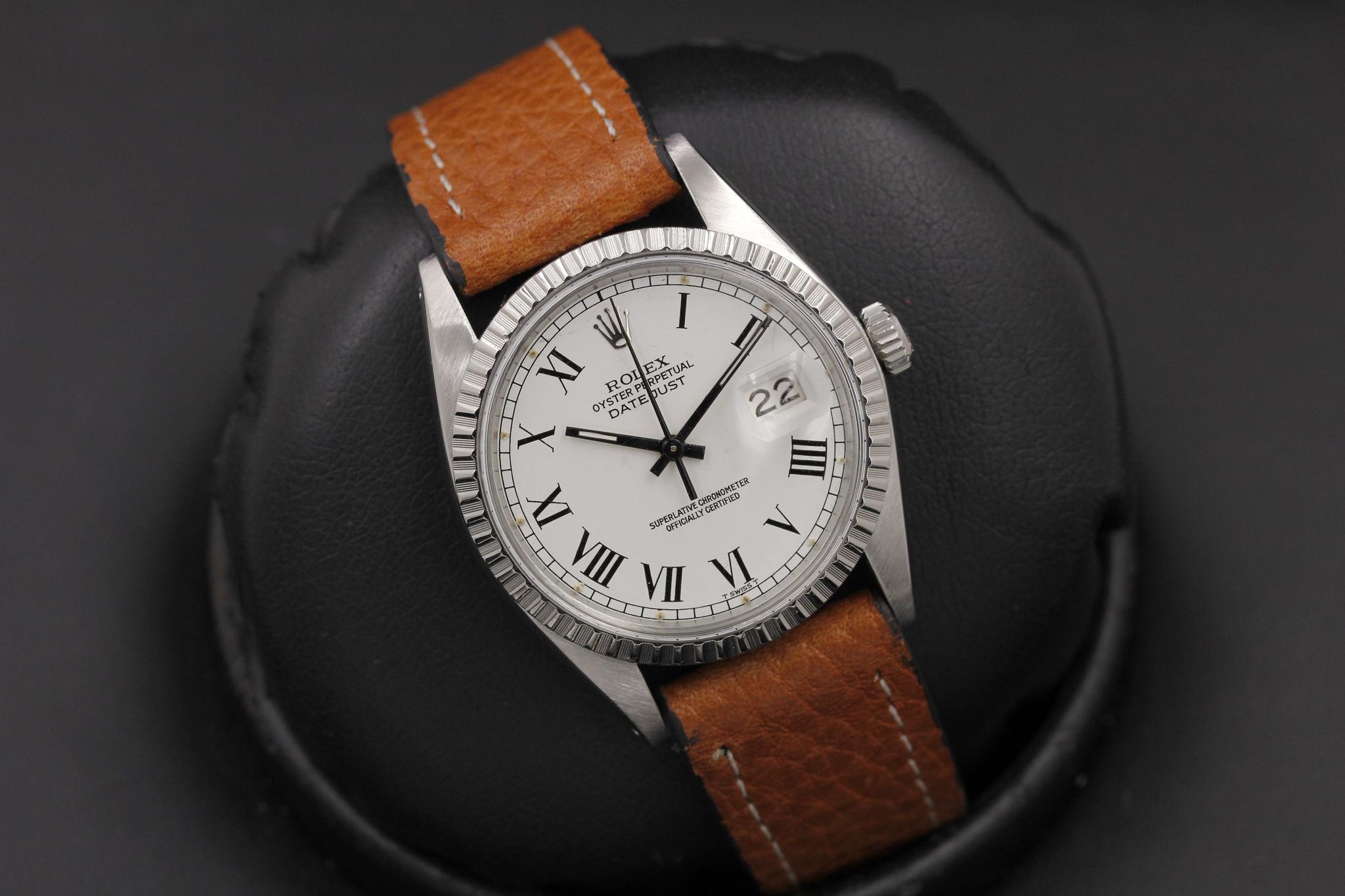 Watch Image 9