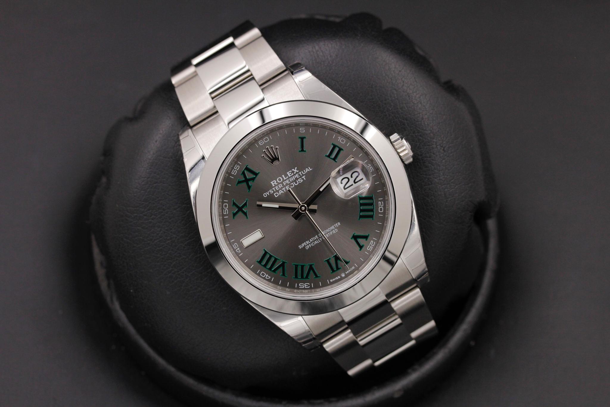 Watch Image 9
