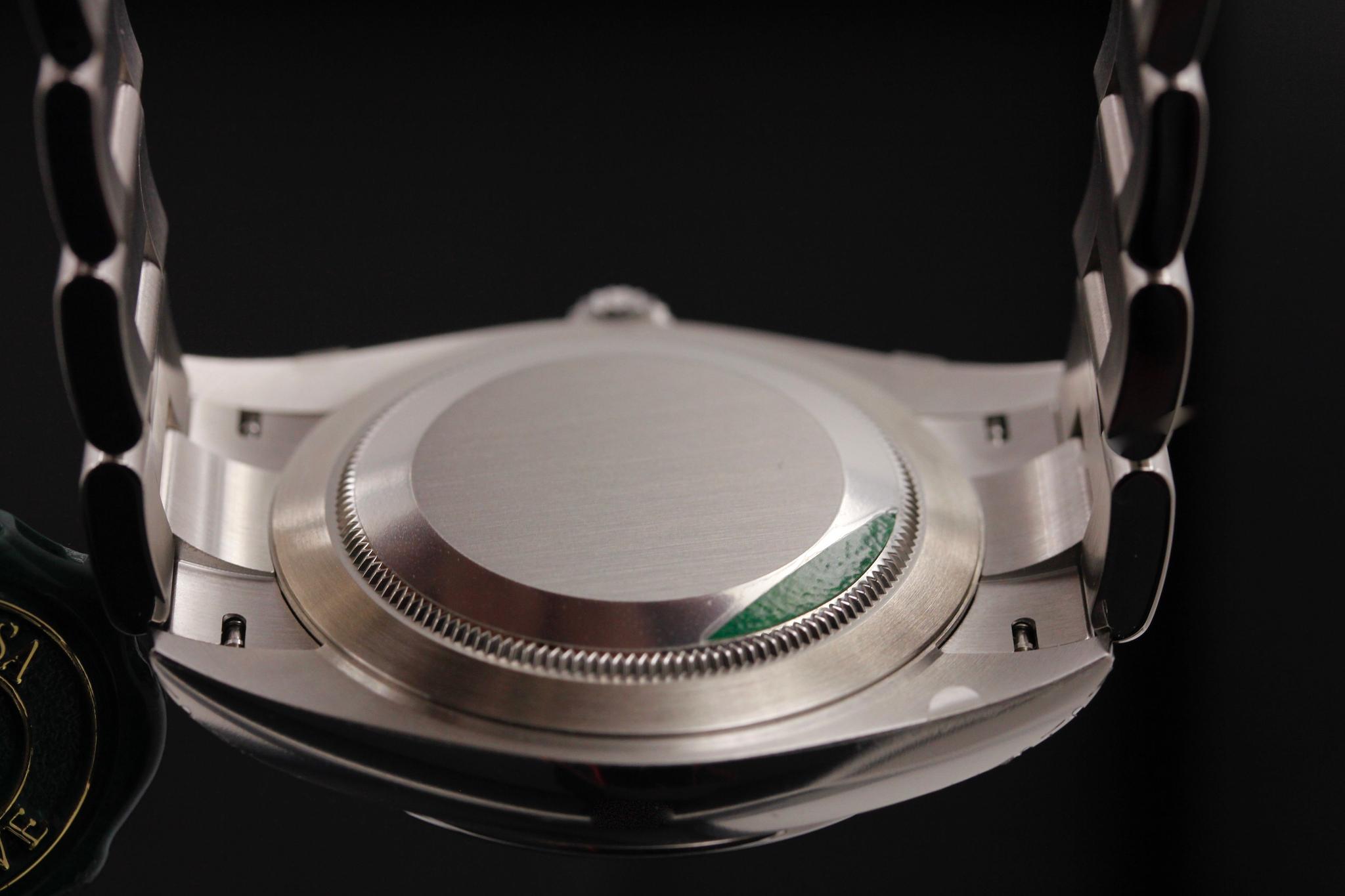 Watch Image 7