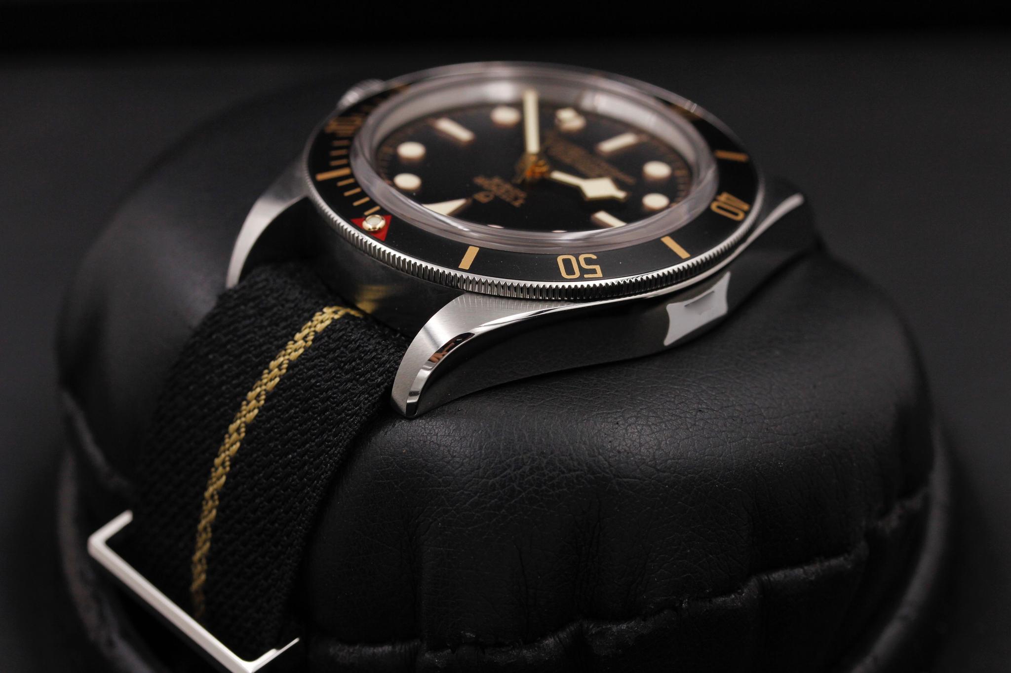Watch Image 5