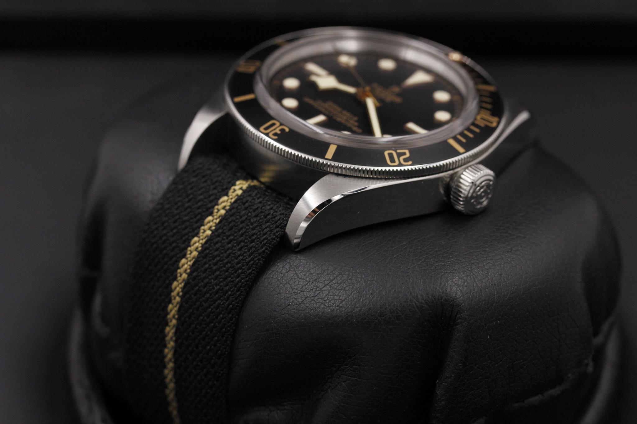Watch Image 2