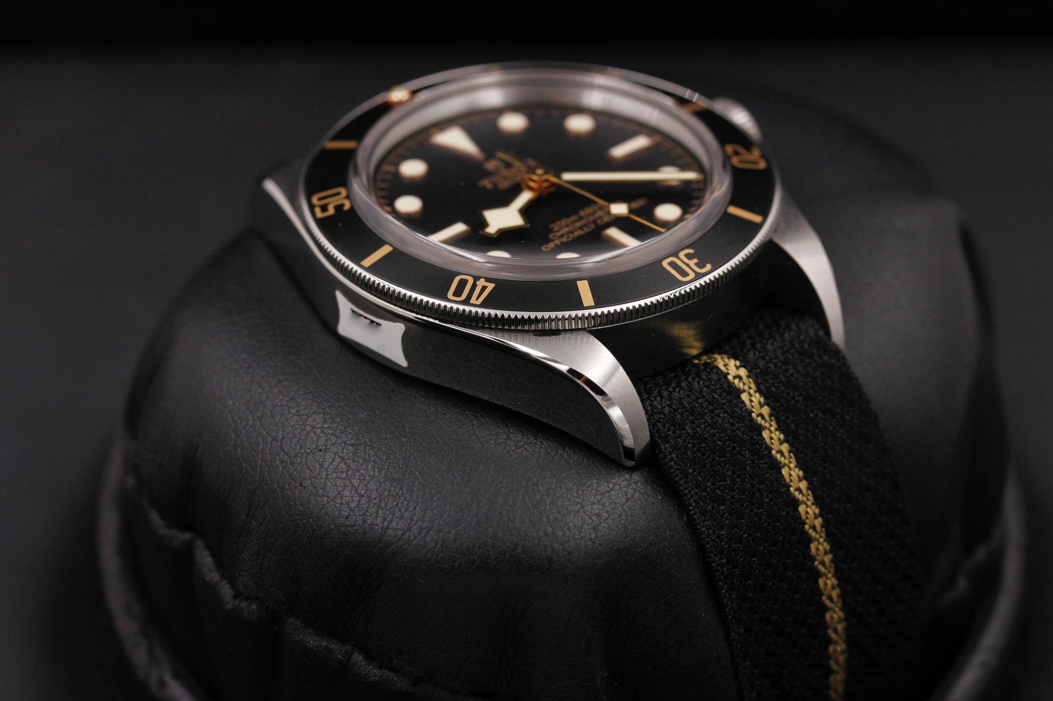 Watch Image 6