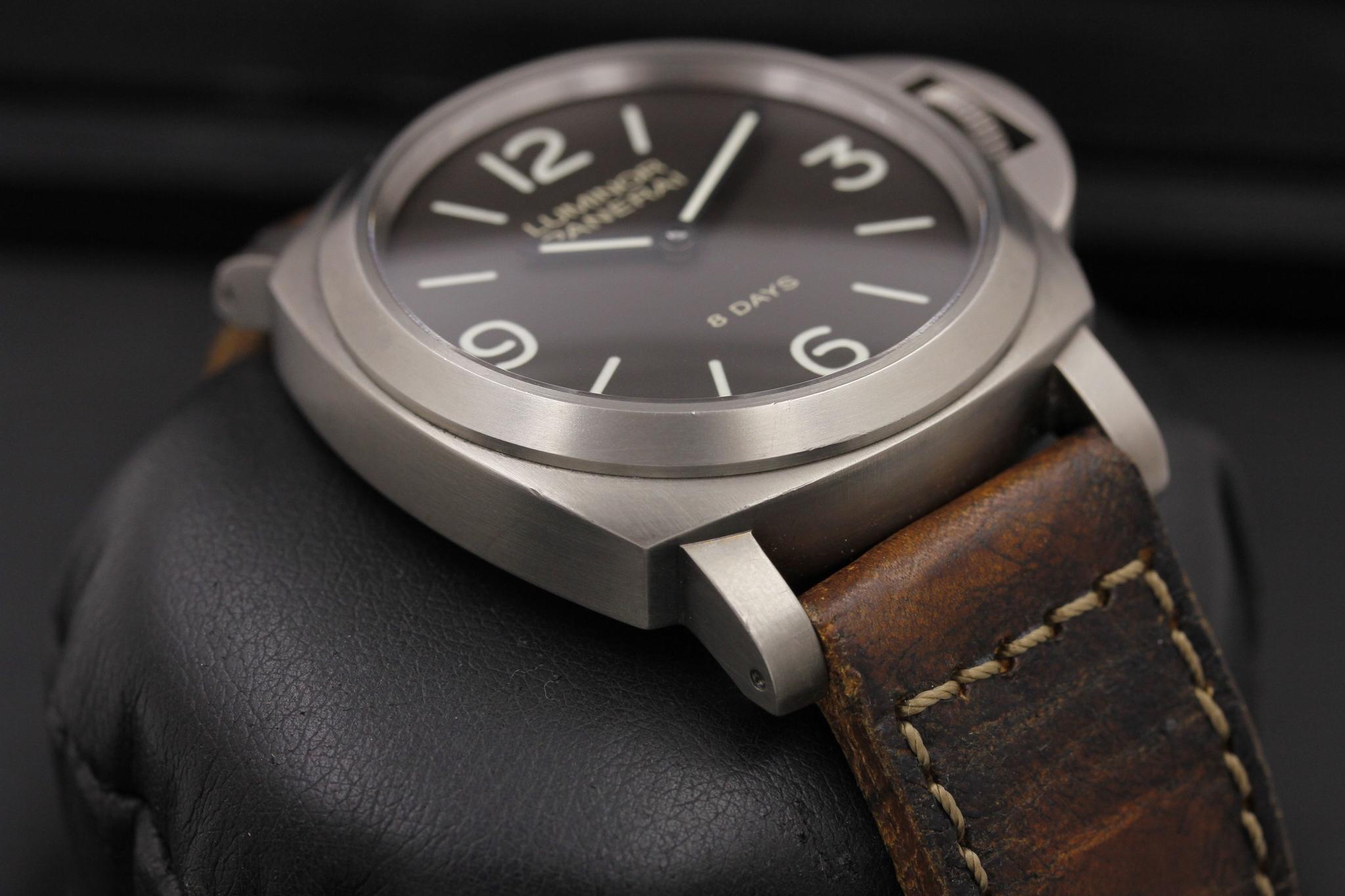 Watch Image 6