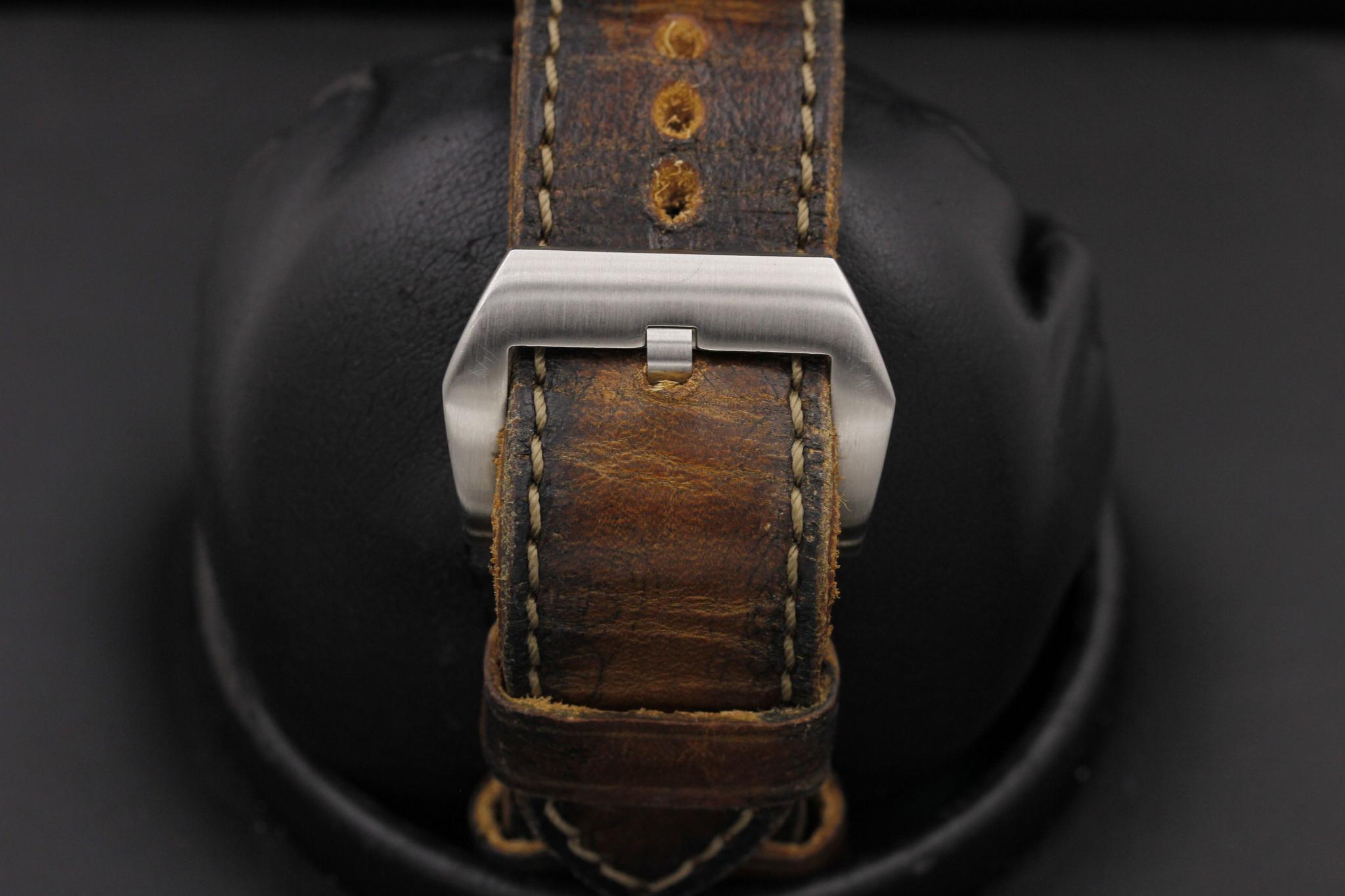 Watch Image 7