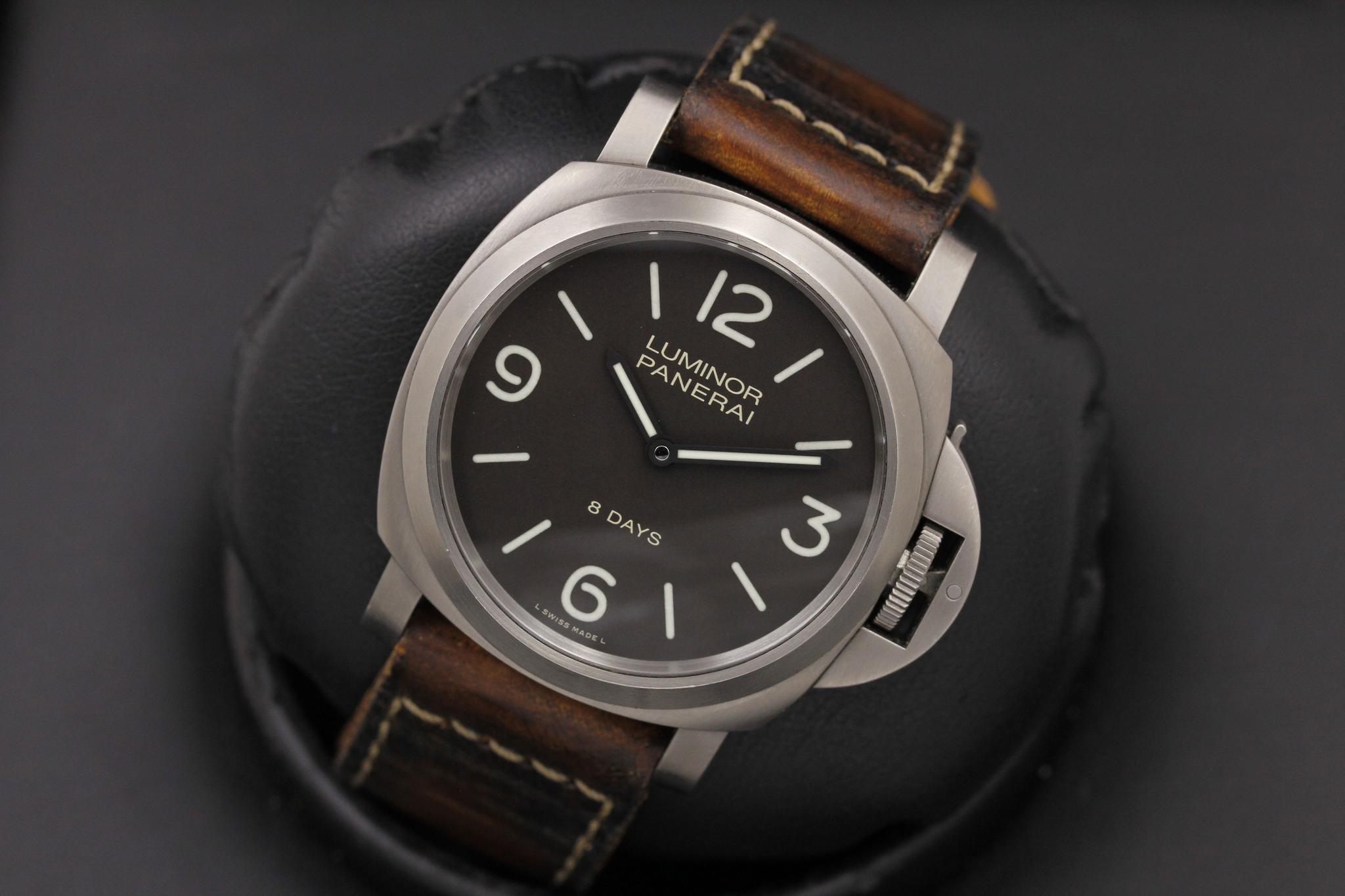 Watch Image 9